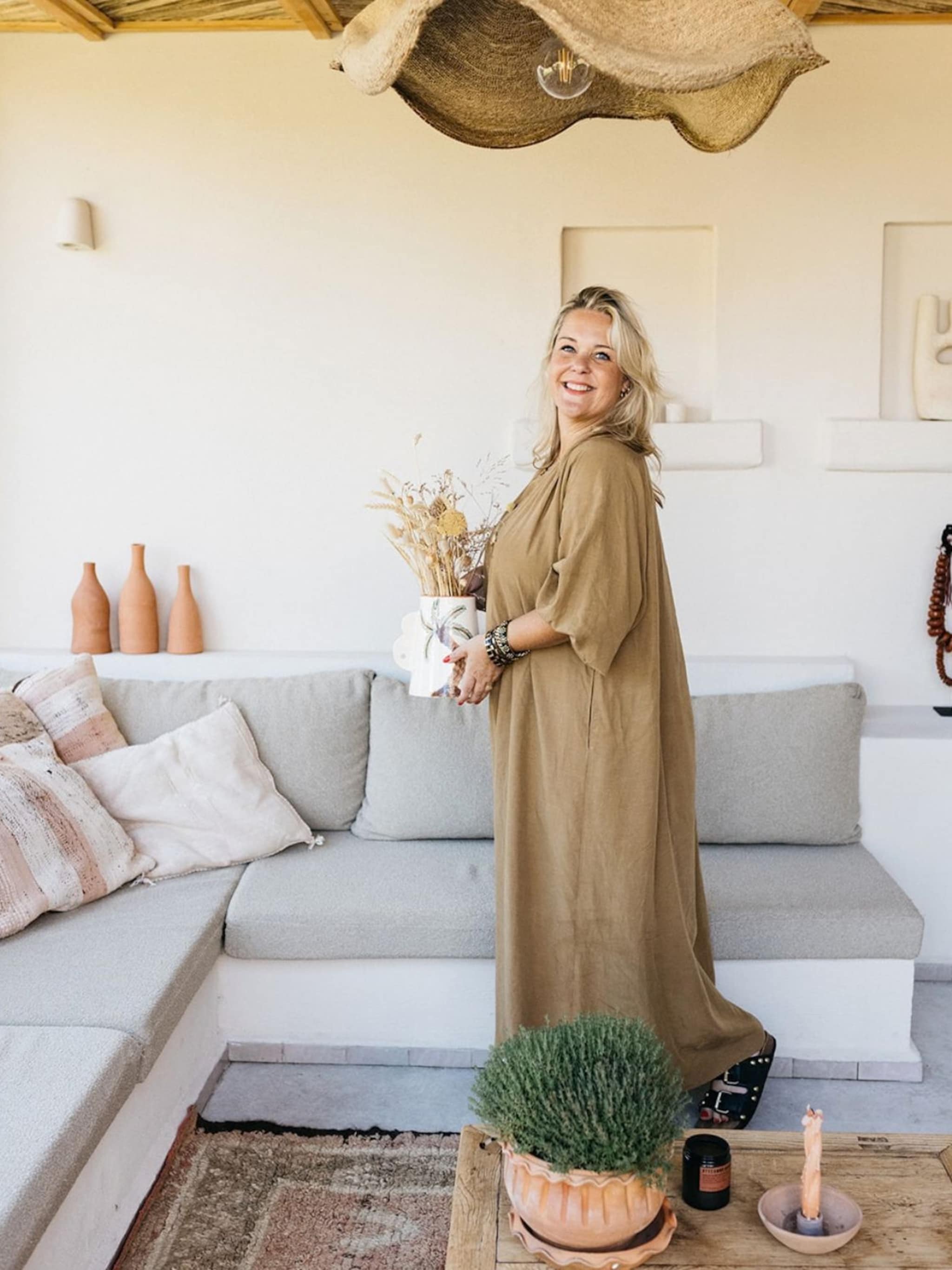 buitenkijken in een tuin marokkaans tintje