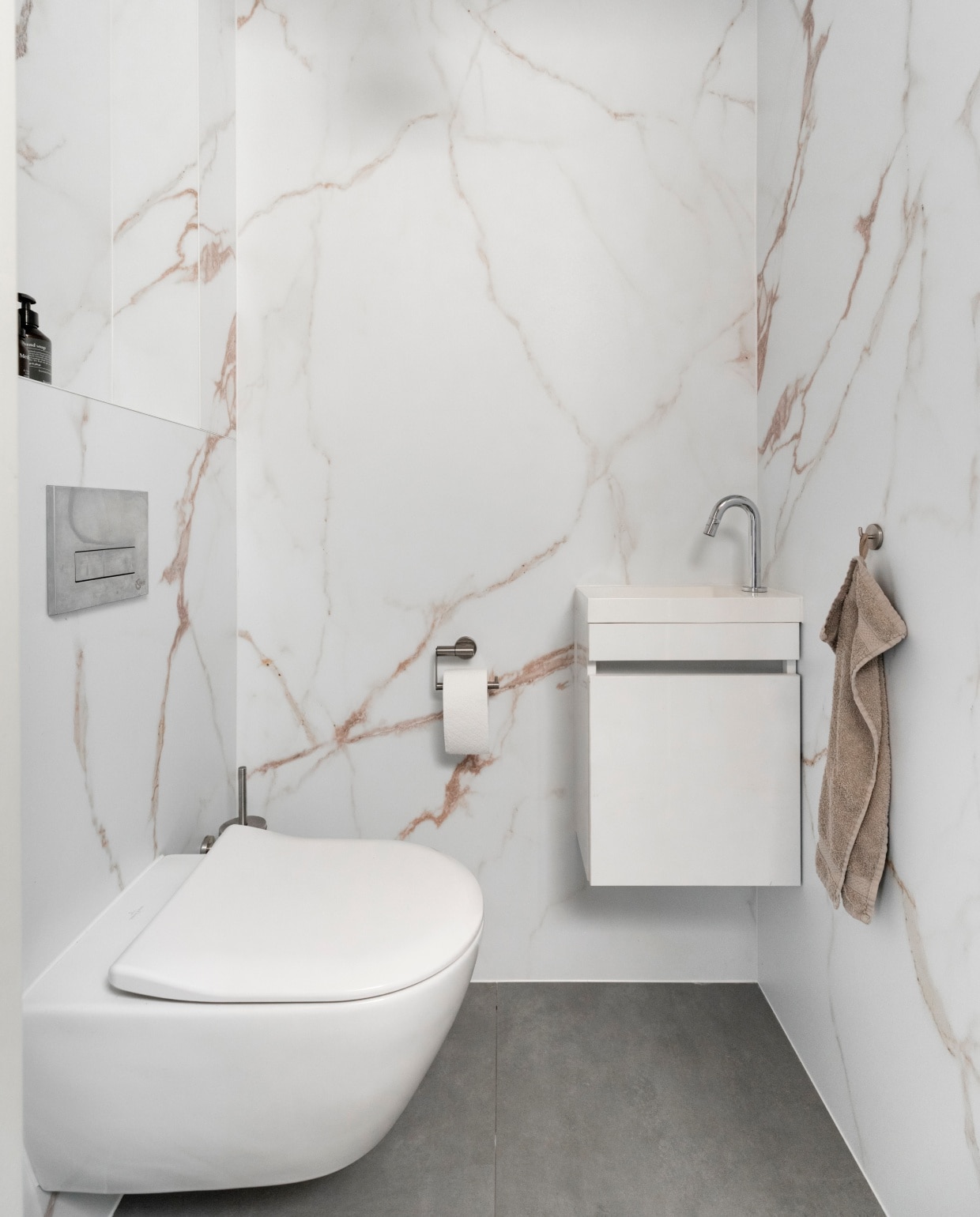 vtwonen Weer verliefd op je huis aflevering 4 seizoen 24 2026 toilet
 vtwonen Weer verliefd op je huis aflevering 4 seizoen 24 | styling Fietje Bruijn | fotografie Margriet Hoekstra