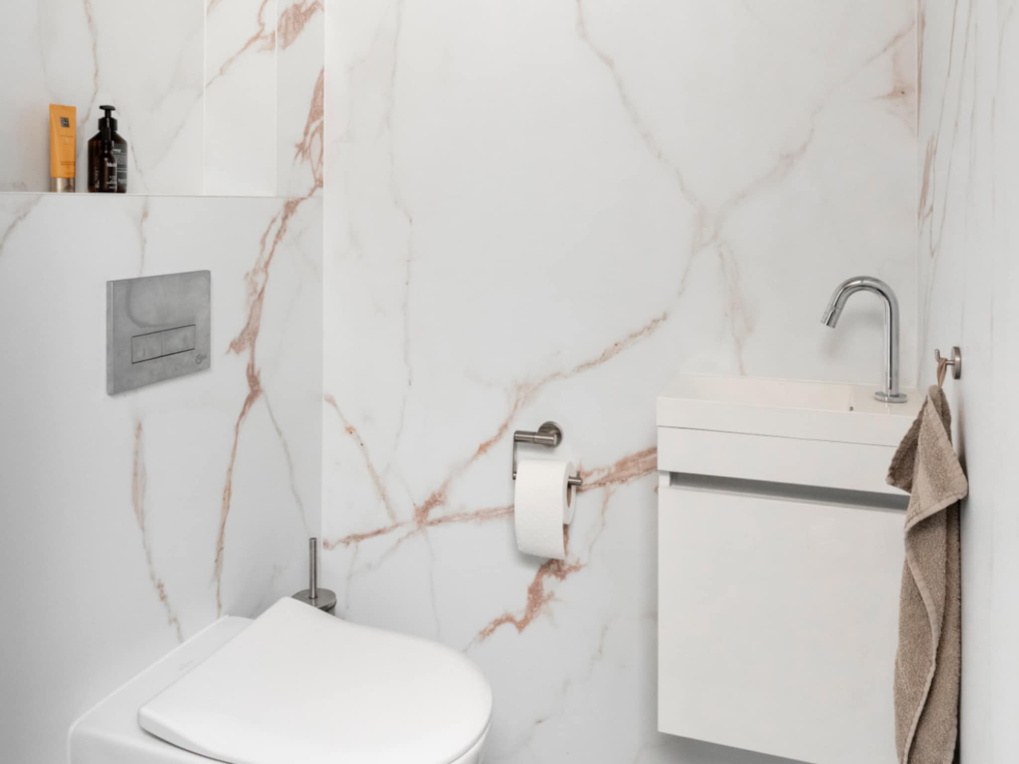 statement op de vierkante meter zo geef je jouw toilet in een dag een make over