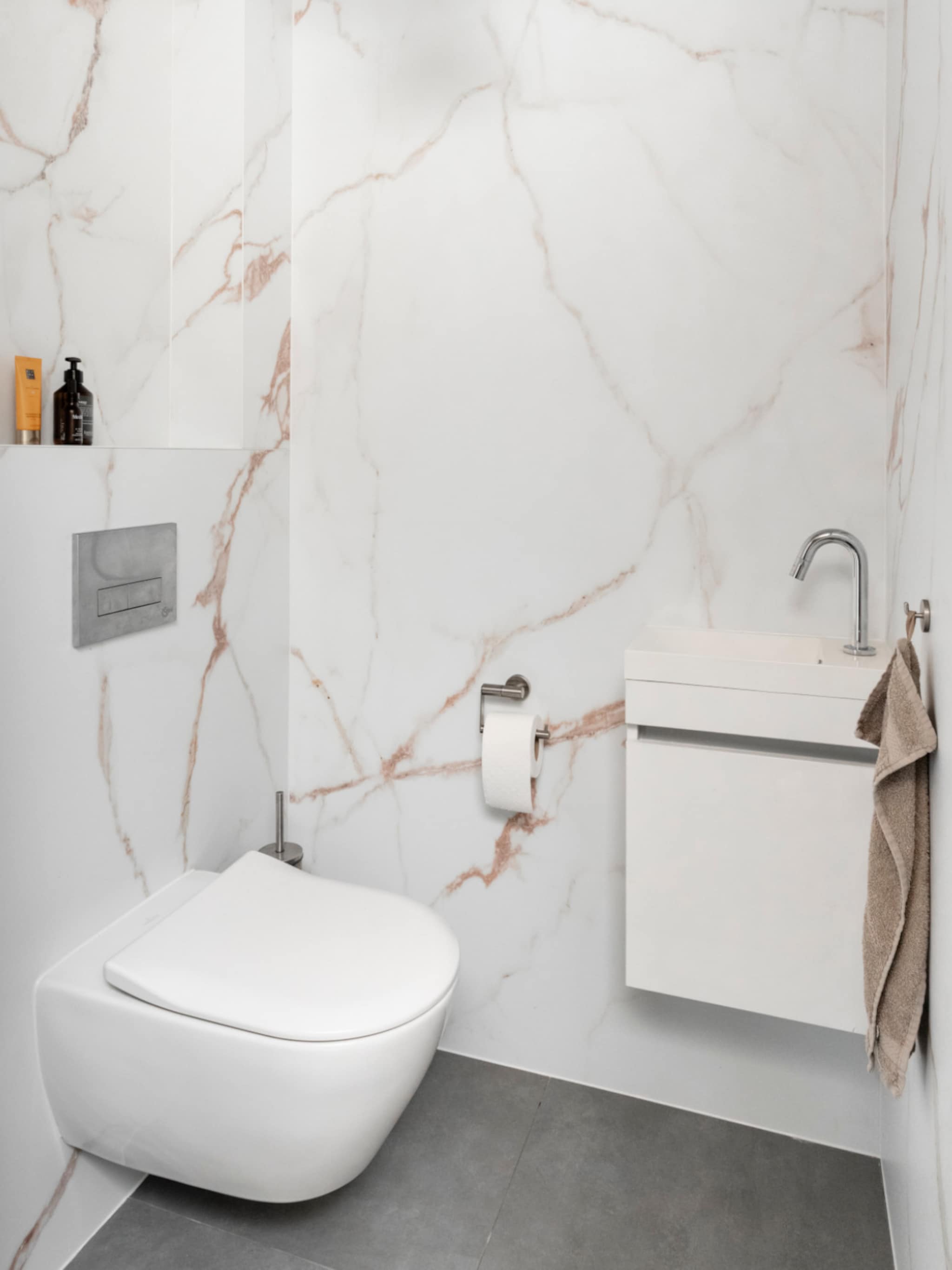 statement op de vierkante meter zo geef je jouw toilet in een dag een make over