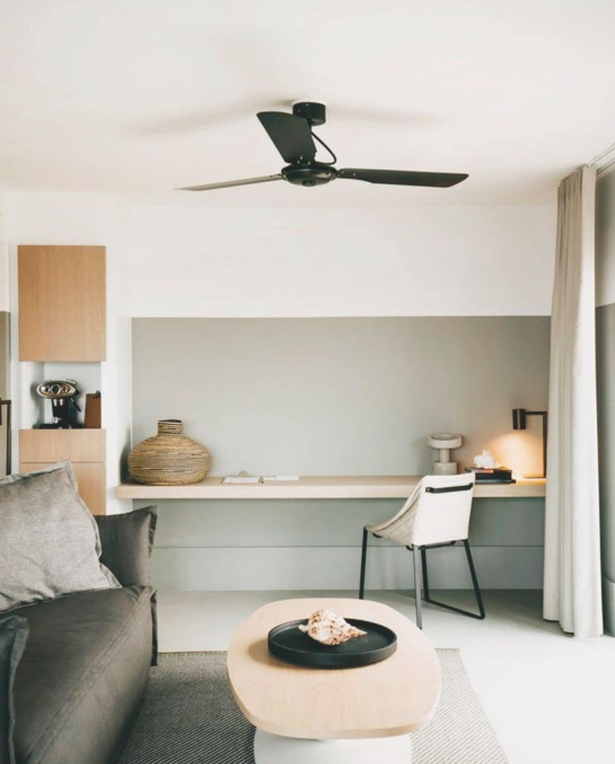 Strandhotel Cadzand strandhotel.eu