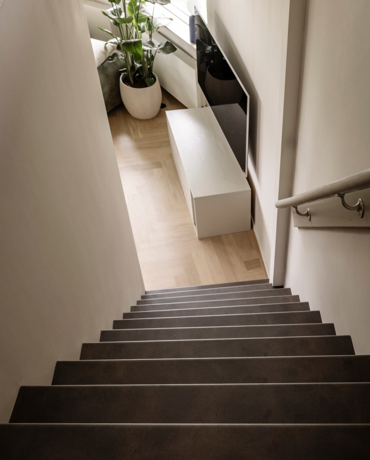 vtwonen Weer verliefd op je huis aflevering 5 seizoen 24 2026, trap
 vtwonen Weer verliefd op je huis aflevering 5 seizoen 24 | styling Marlies Does | fotografie Margriet Hoekstra