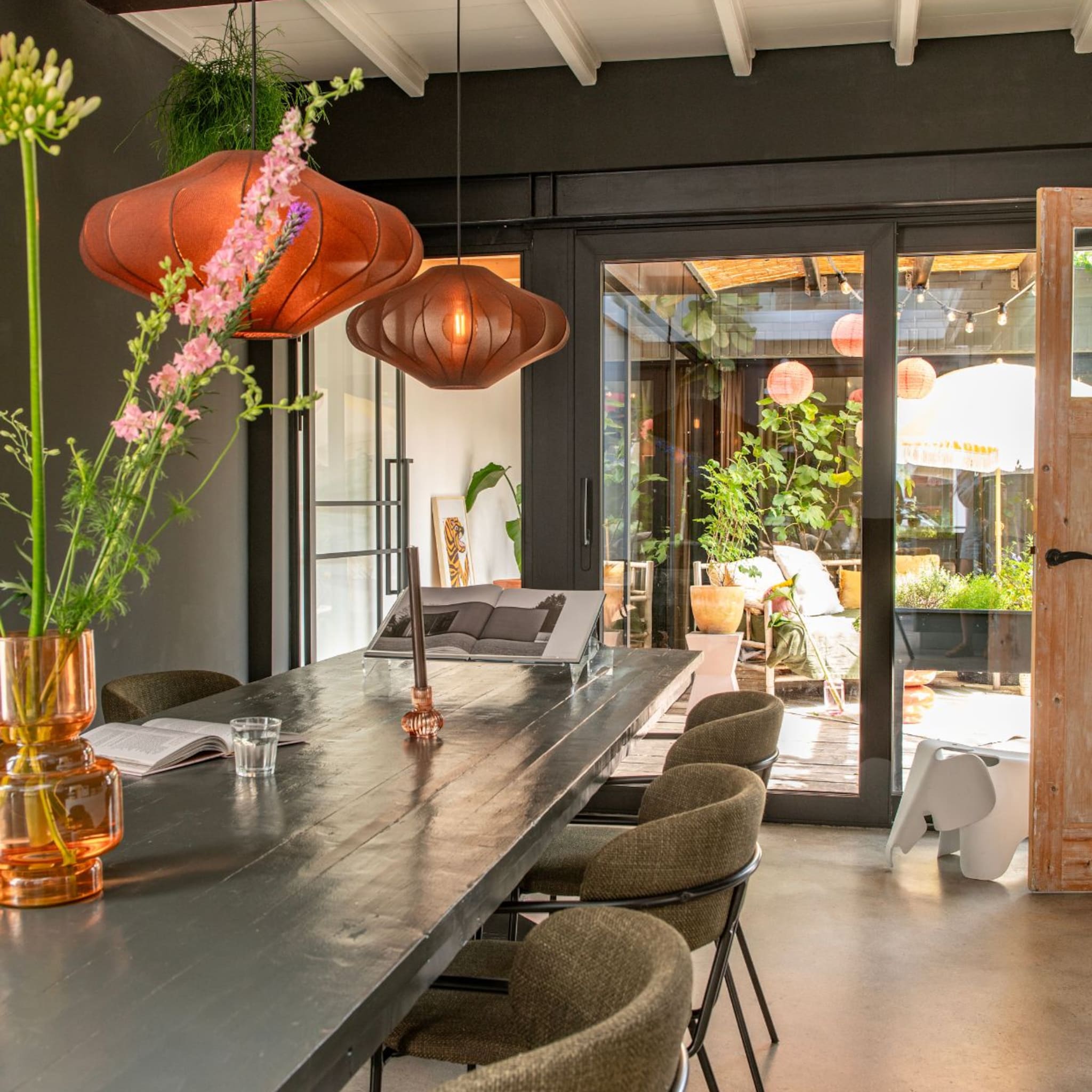 binnenkijken patio midden in huis