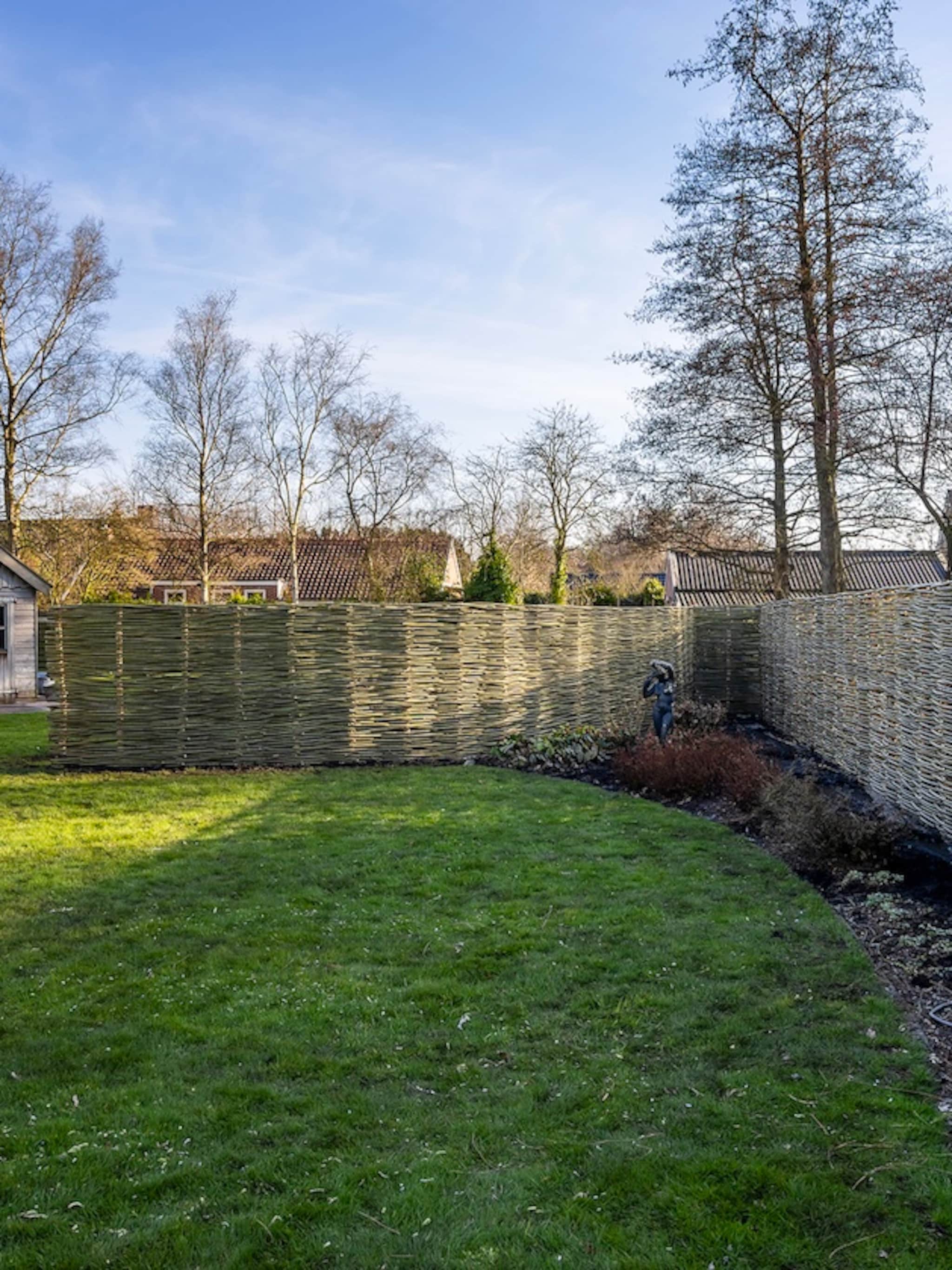 een schutting met extra karakter kies voor wilgentenen