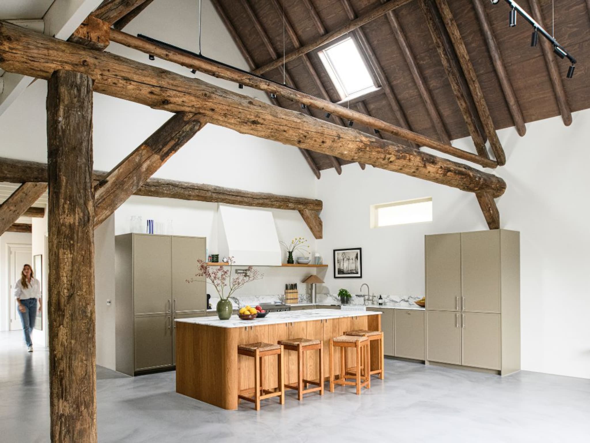 sfeer in keuken met hoog plafond