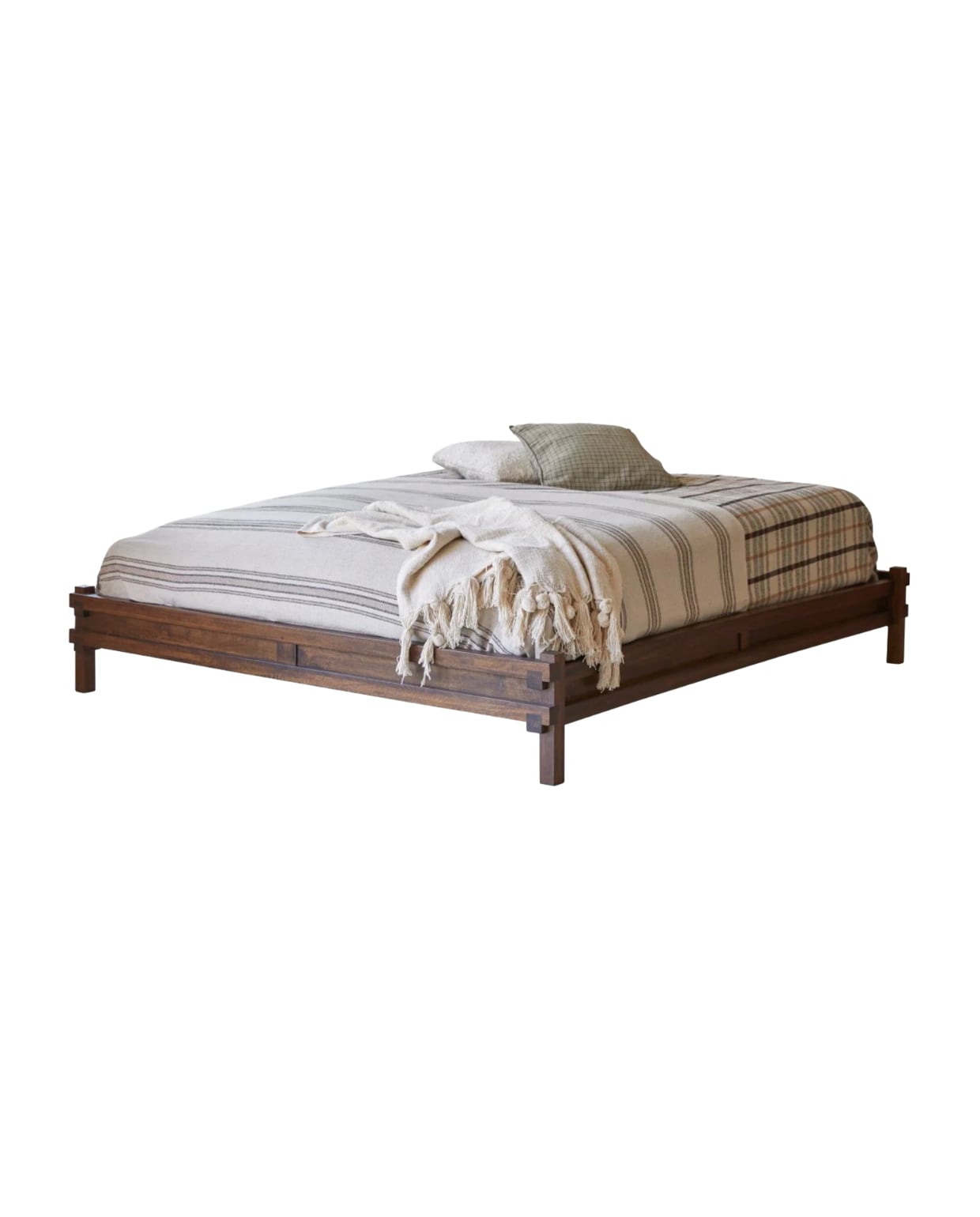 Tikamoon bed, mangohout, 200x160x32 cm (lxbxh) € 1098,90. vtwonen Landelijk 04-2026