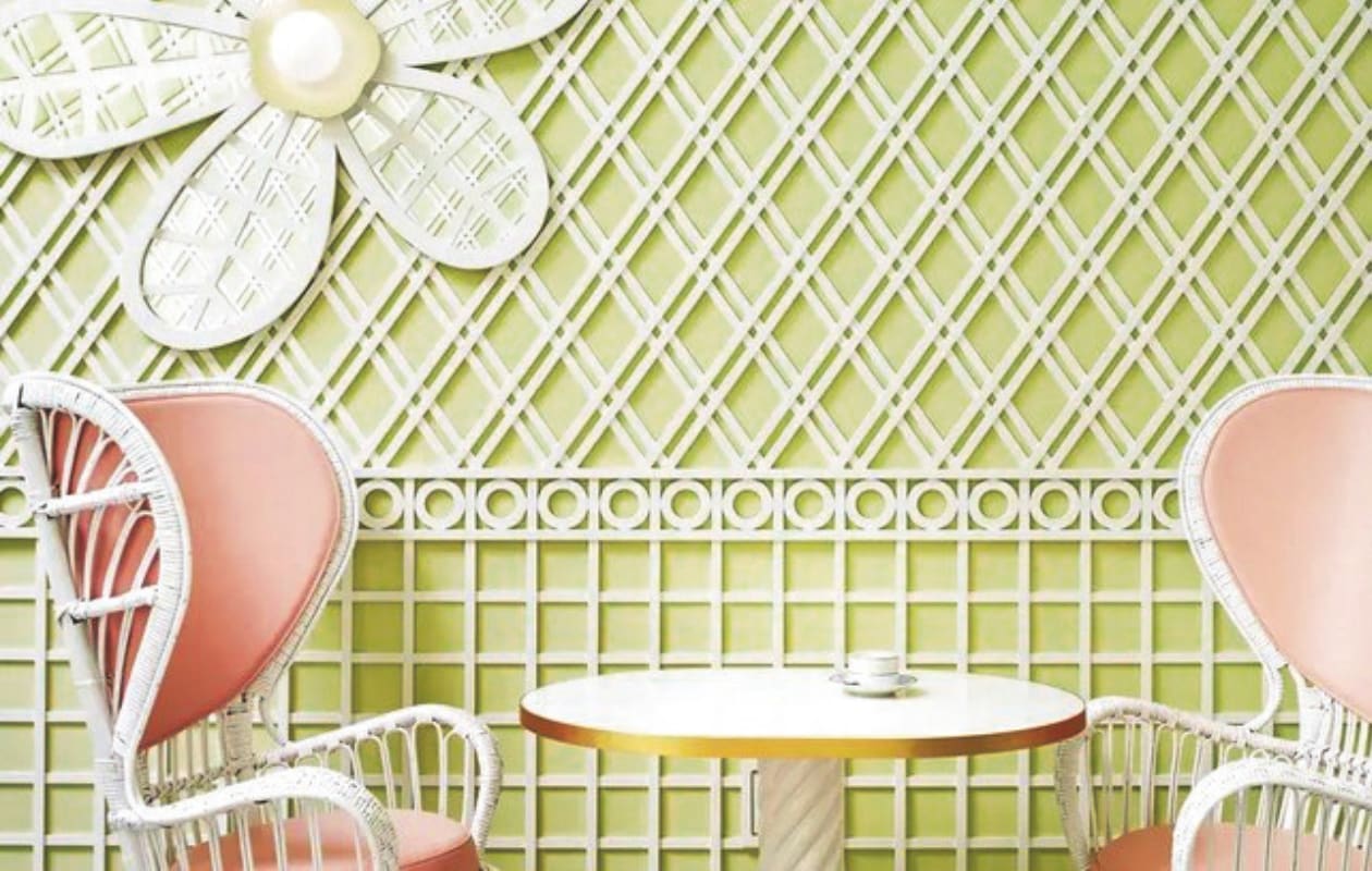 Restaurant Ladurée Beverly Hills, Los Angeles, Verenigde Staten, 2017. vtwonen Design 03-2026 | fotografie Sam Frost & Trevor Tondro