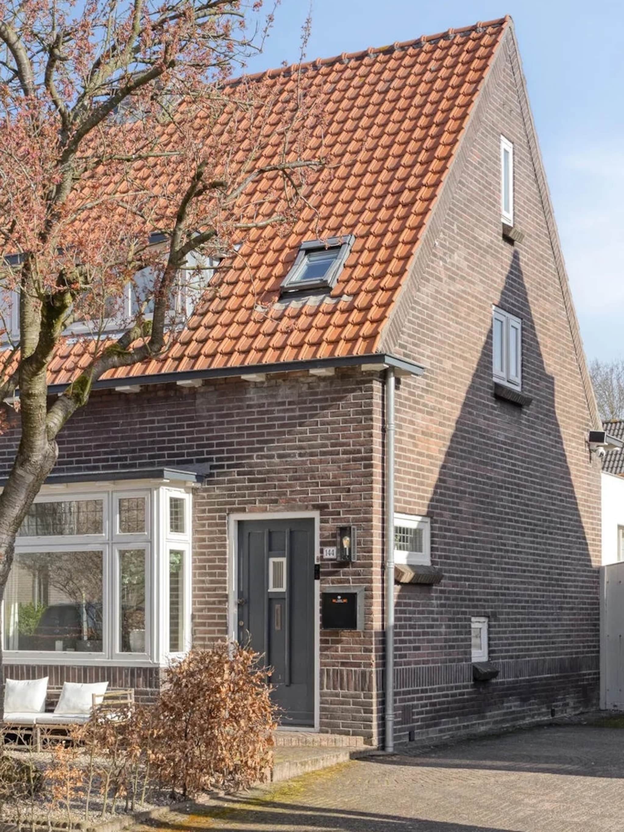 funda parel naturel interieur met mediterrane touch en een verrassende tuinkamer