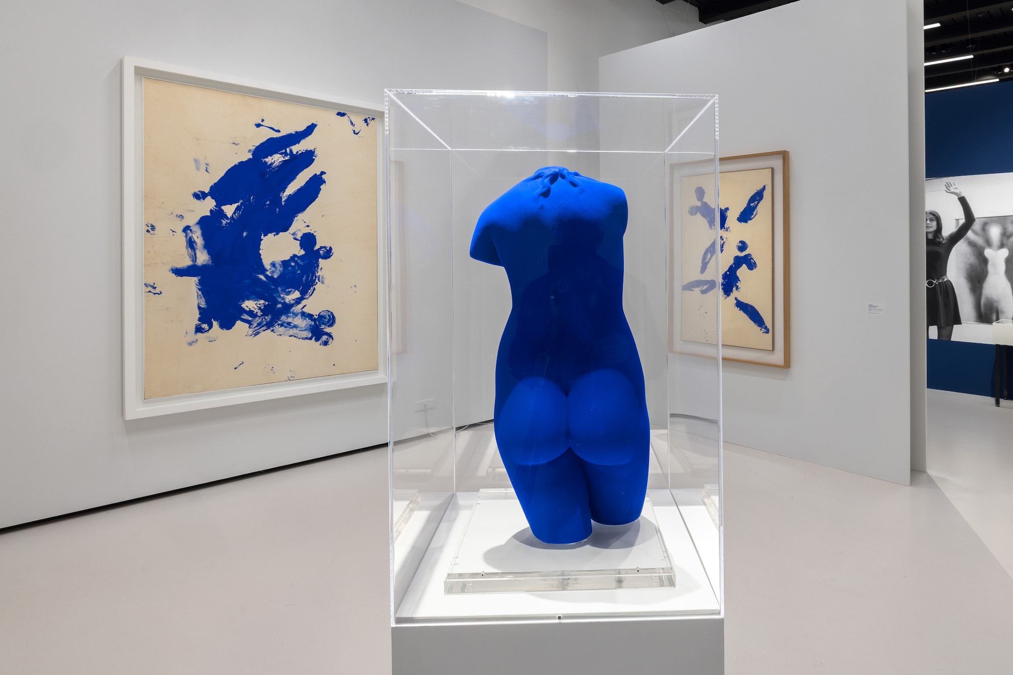 Yves Klein en zijn kunstenaarsfamilie vtwonen 07-2026 | productie Joline van den Oever | fotografie Aad Hoogendoorn