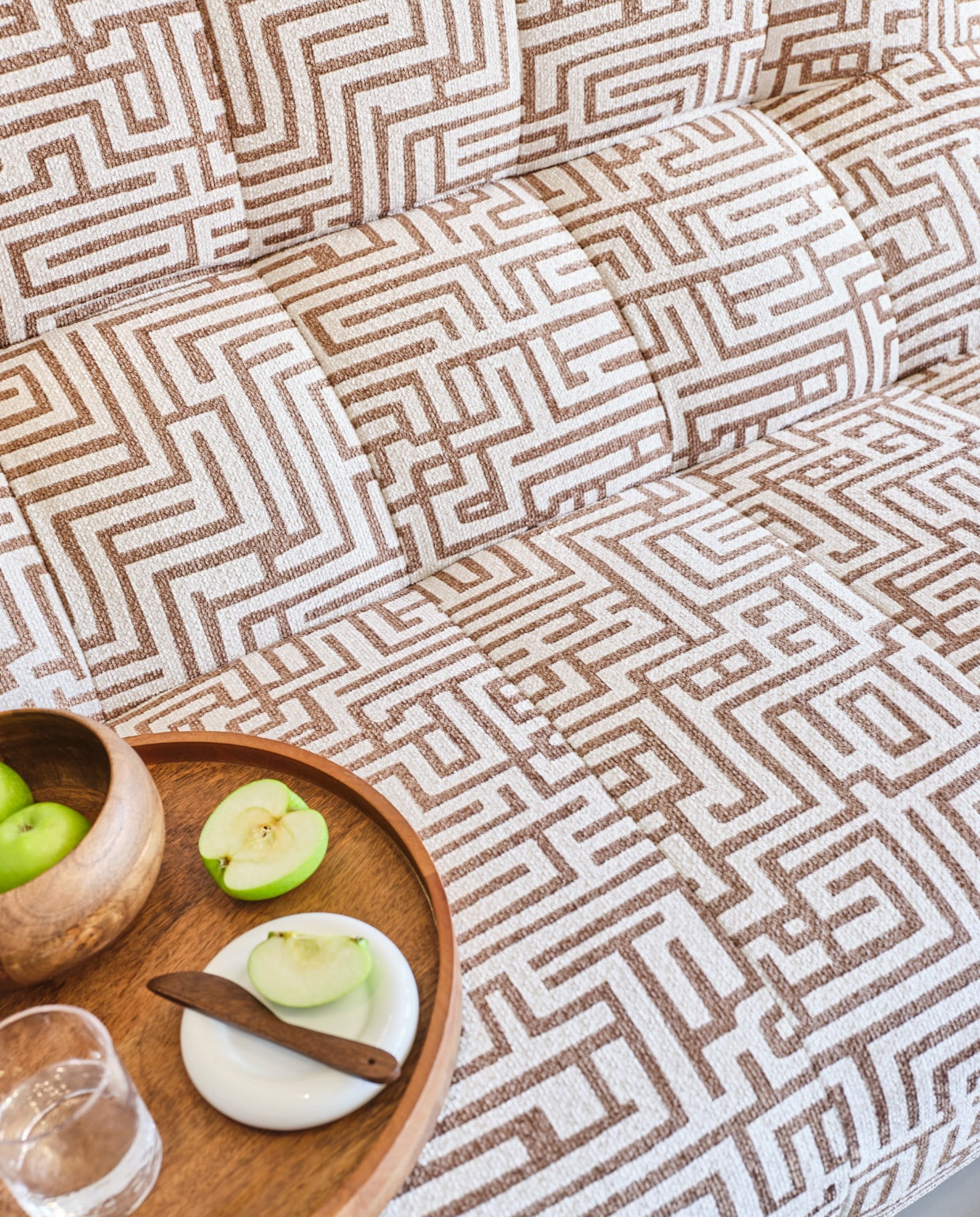 kijkje achter de schermen zo maakt montel een bank om verliefd op te worden