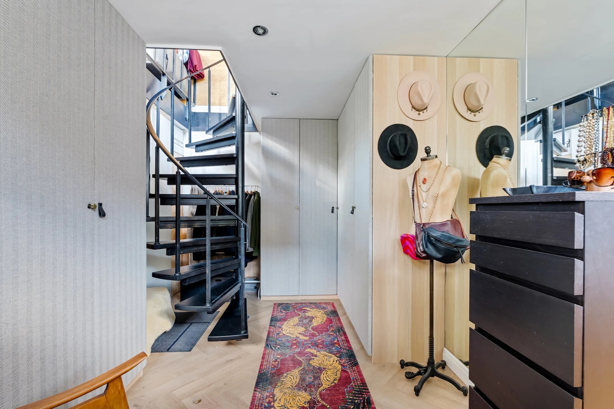 Funda - Kok Woonbotenmakelaar BV