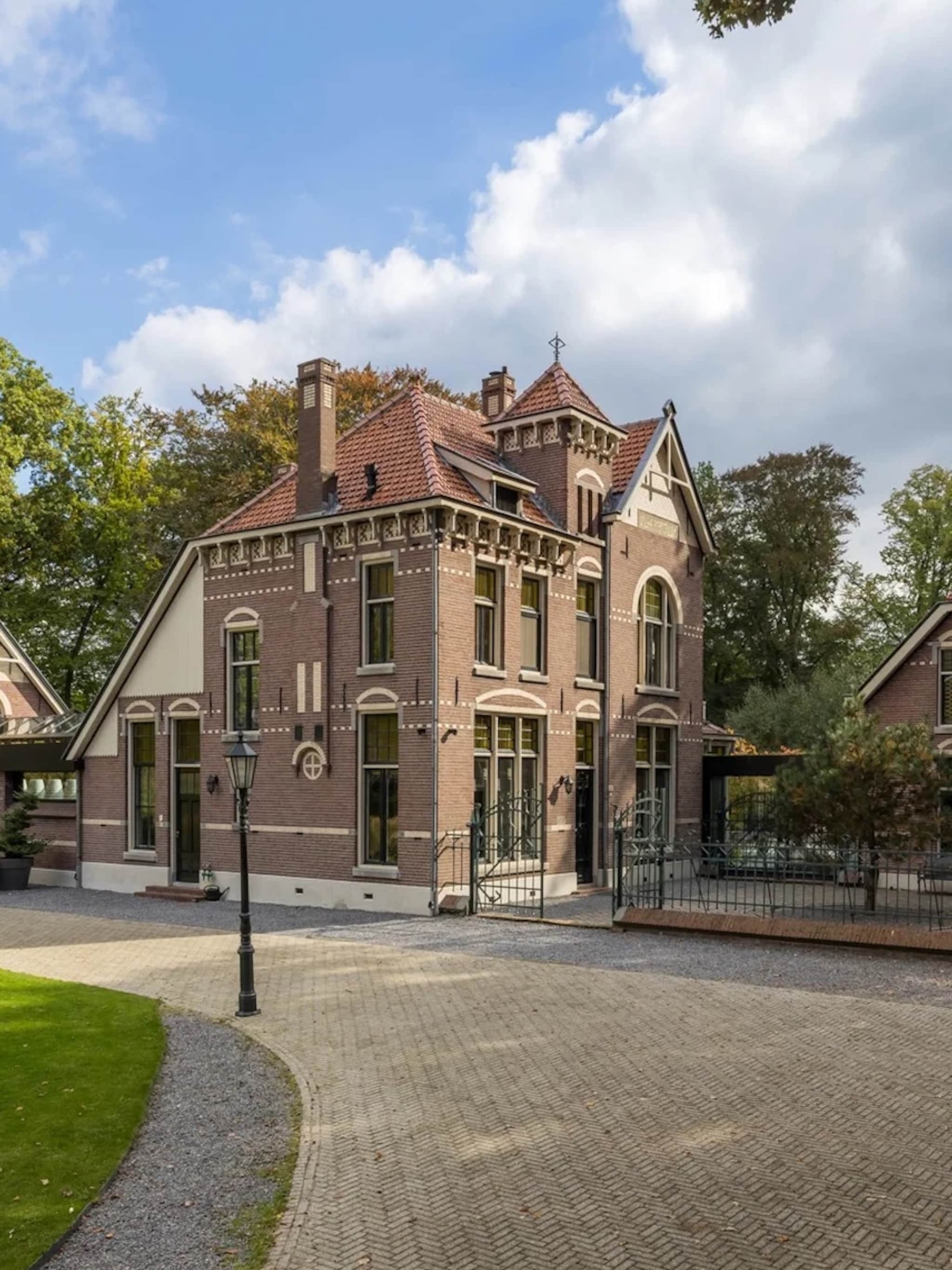 villa werelds interieur tuin eindhoven