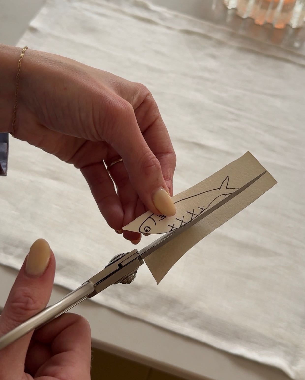 DIY geborduurde servetten, Valerie Paas vtwonen Zomerspecial 2026 | fotografie Valerie Paas