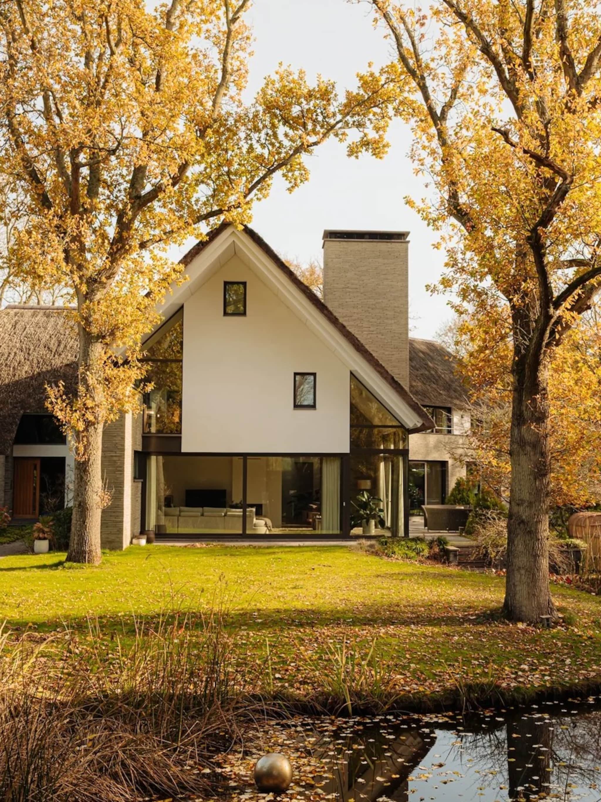 modern landelijke villa grote tuin