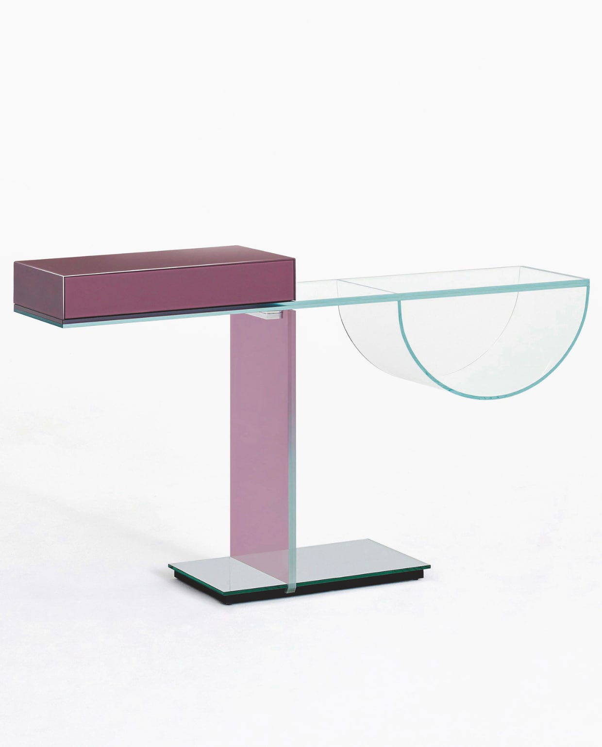 Console Ollie voor Glas Italia verzoent het technische met het esthetische. vtwonen Design 04-2026