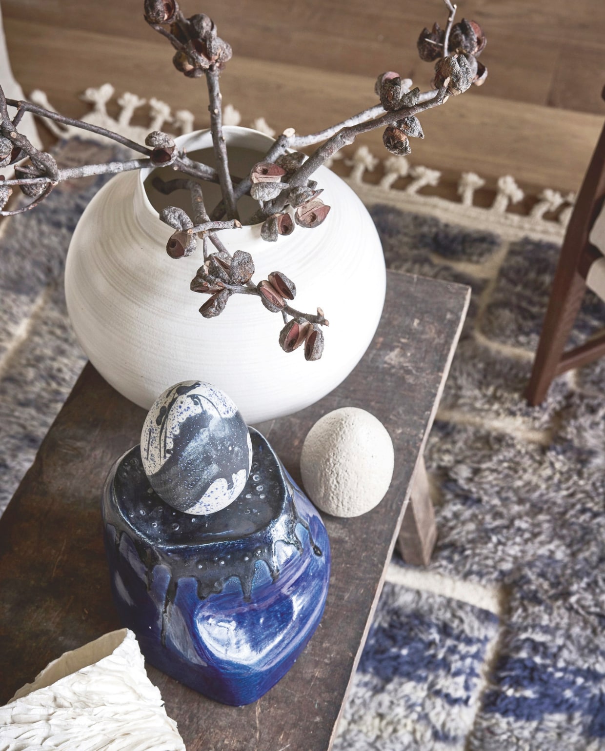 Japandi meets Delfts blauw vtwonen Landelijk 05-2026 | styling Kelly van Gendt en Liza Wassenaar | fotografie Alexander van Berge