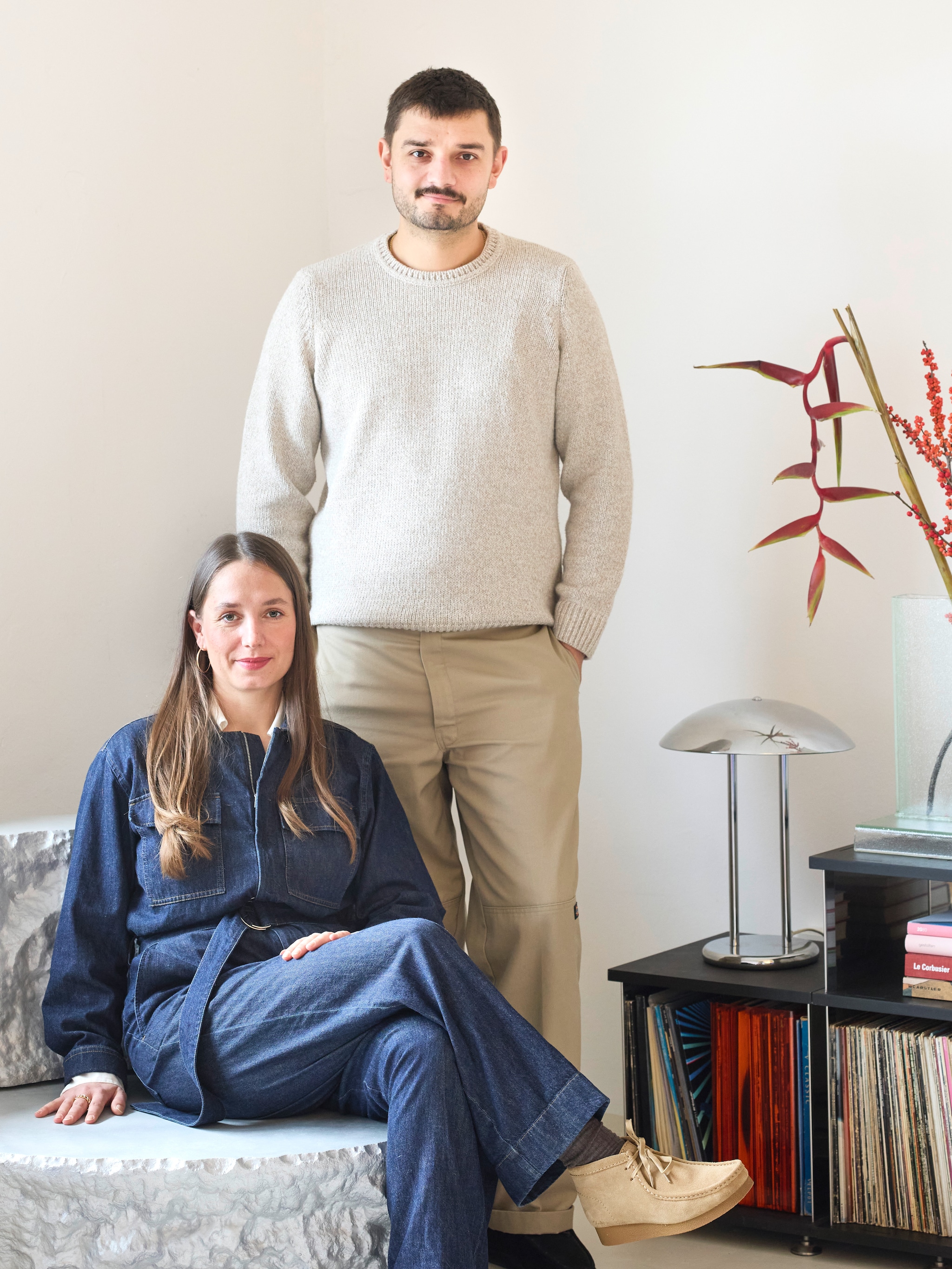 Pablo Octavio en zijn vriendin Melina. vtwonen Trendspecial 2026 | styling Kristina Raderschad | fotografie Sabrina Rothe