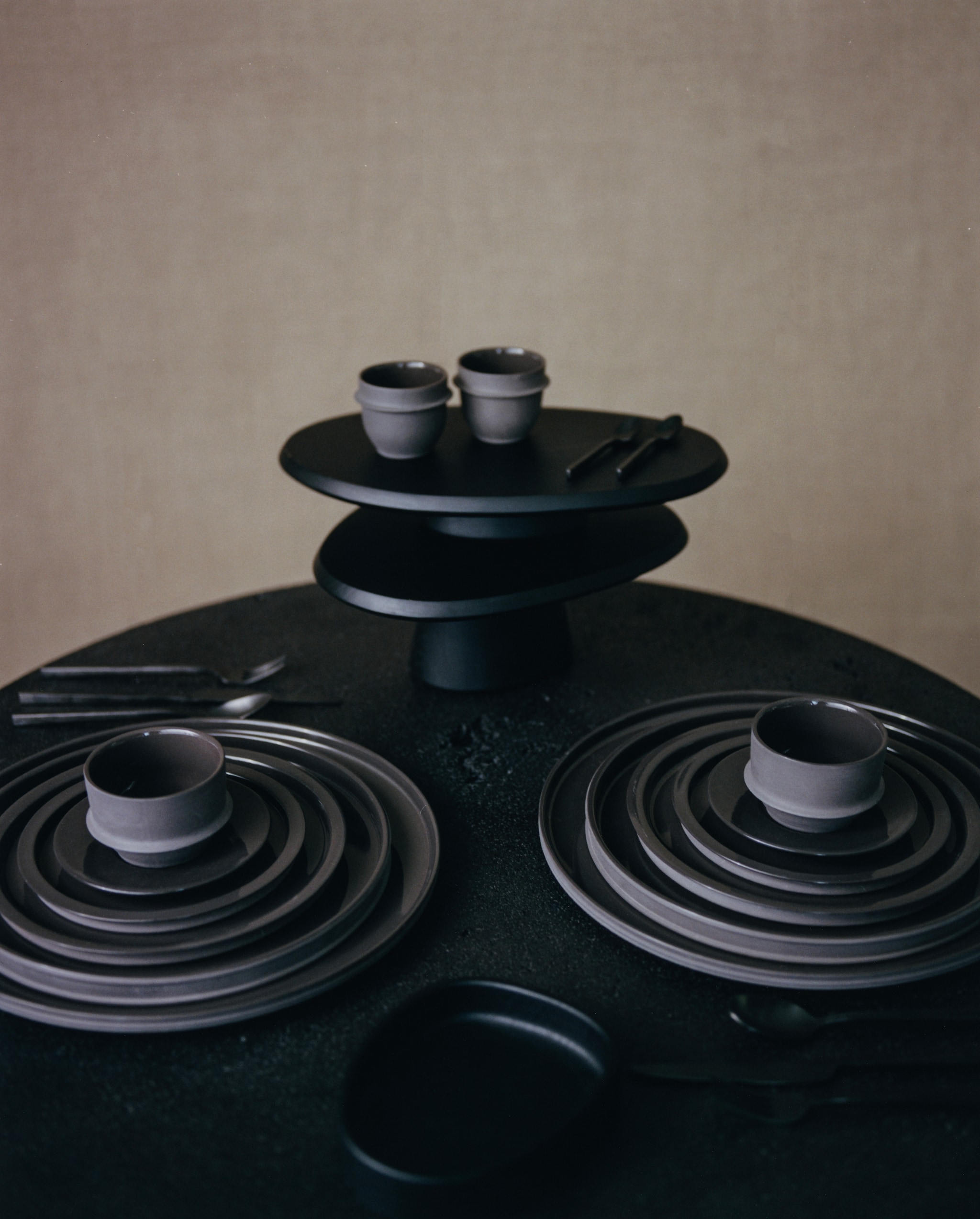 Serax servies vtwonen trendstyleguide 2026 | fotografie Serax