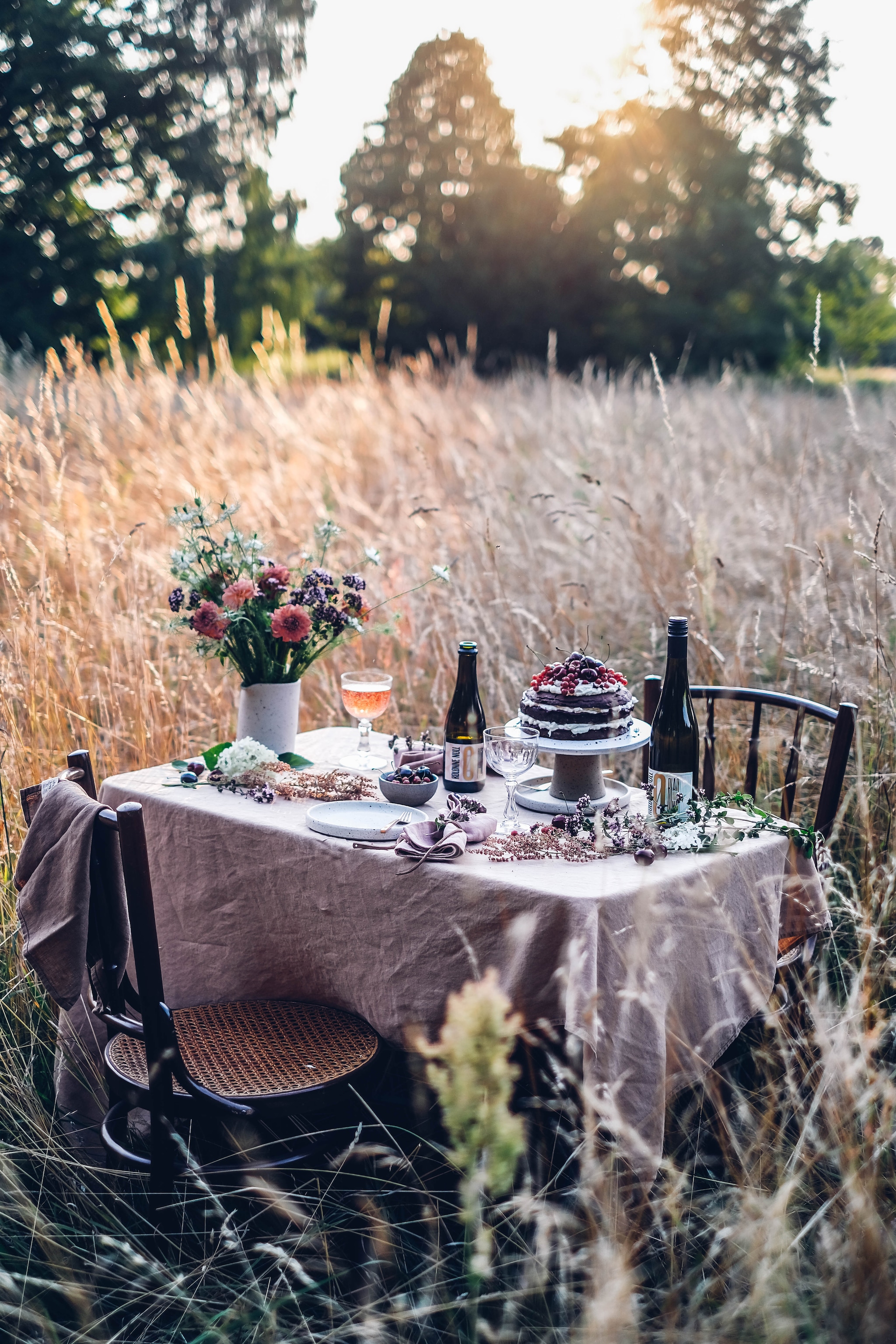 vtwonen Landelijk 09-2026 | styling Nora Eisermann | fotografie Laura Muthesius I uitgever Gestalten