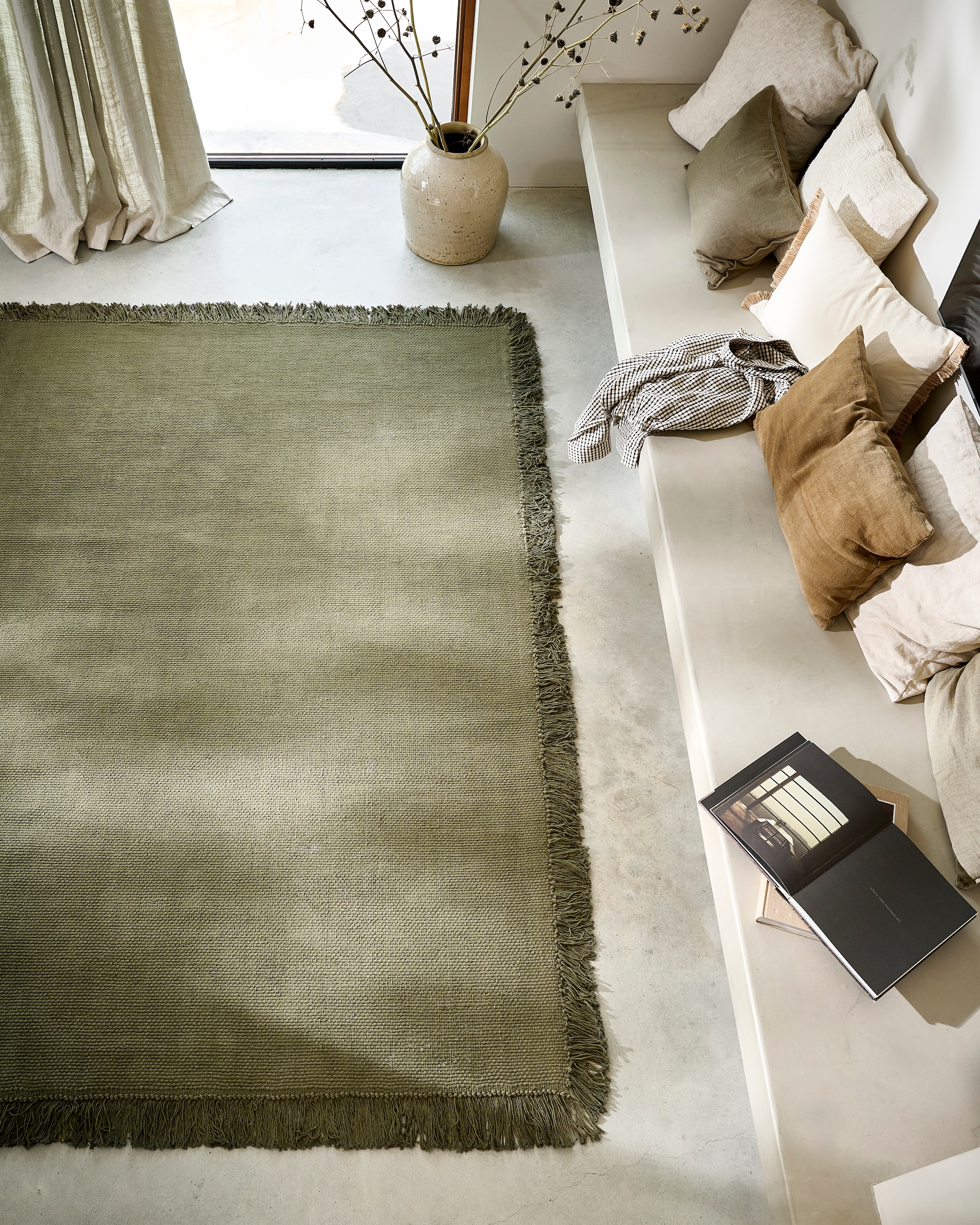 vtwonen vloerkleed Fringe Green styling Kim van Rossenberg | fotografie Sjoerd Eickmans