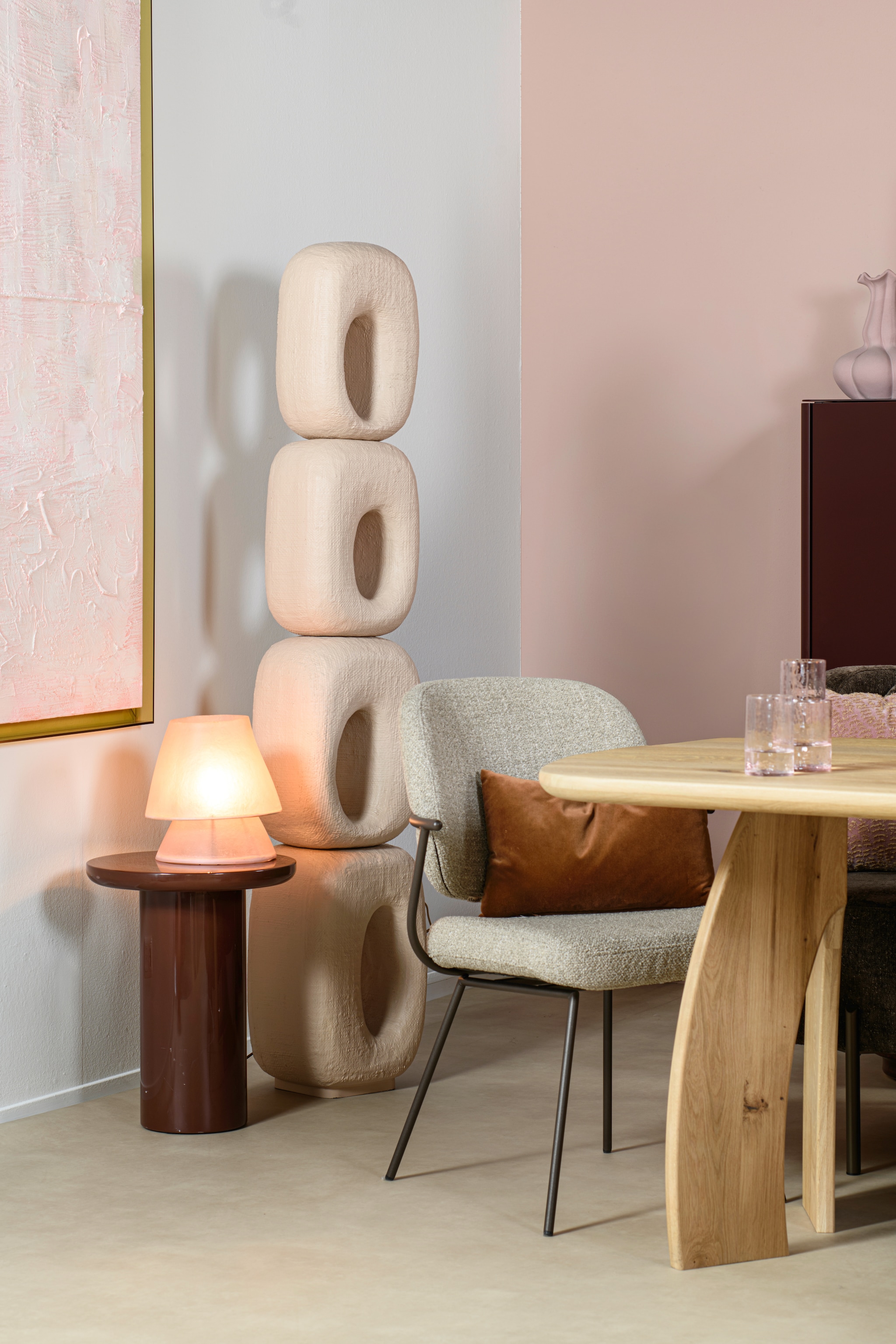 twee eetkamers een basis zo style je dezelfde eettafel twee keer anders