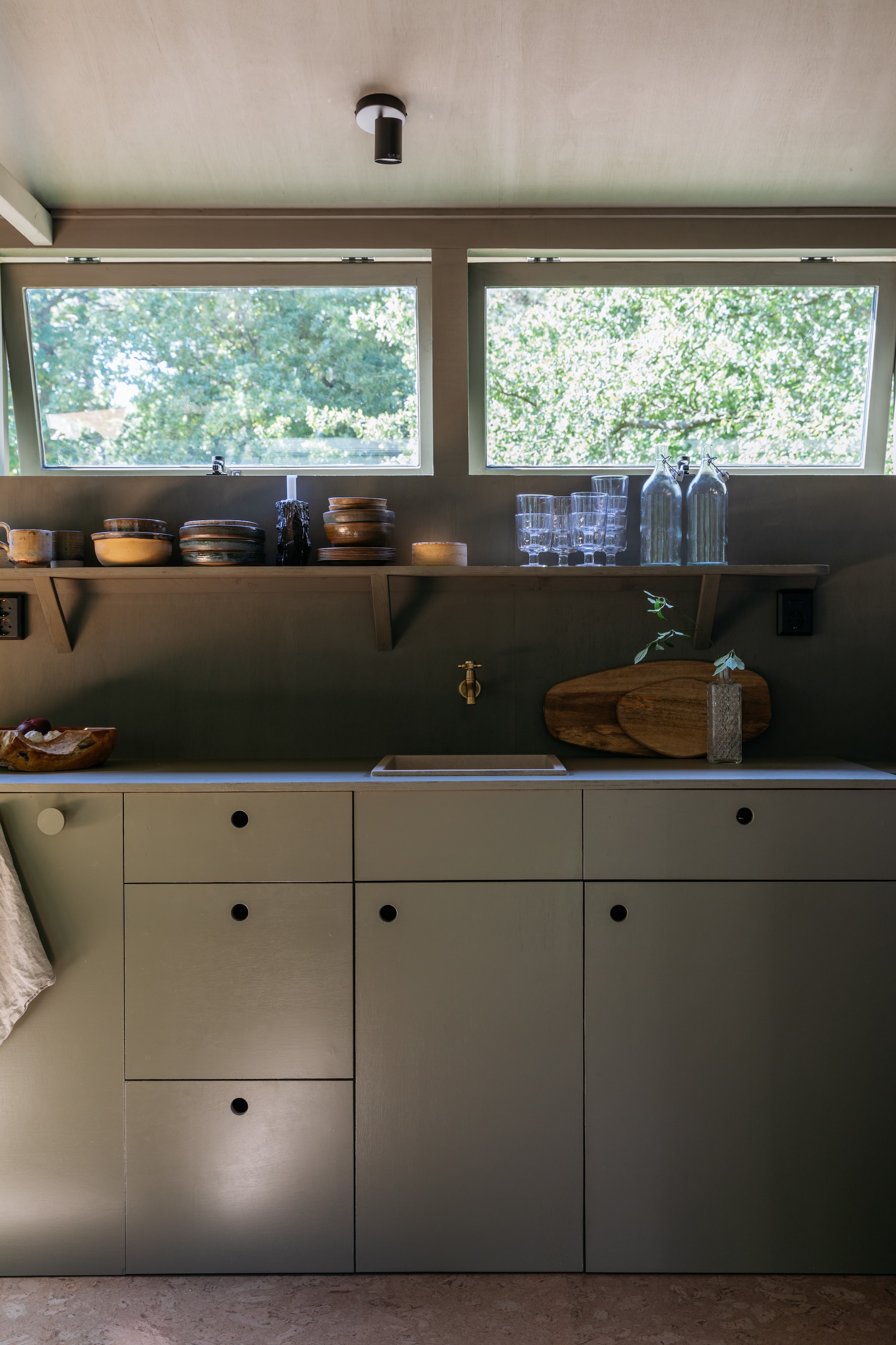 Gröna Huset tiny house vtwonen 09-2026 | fotografie On a hazy morning