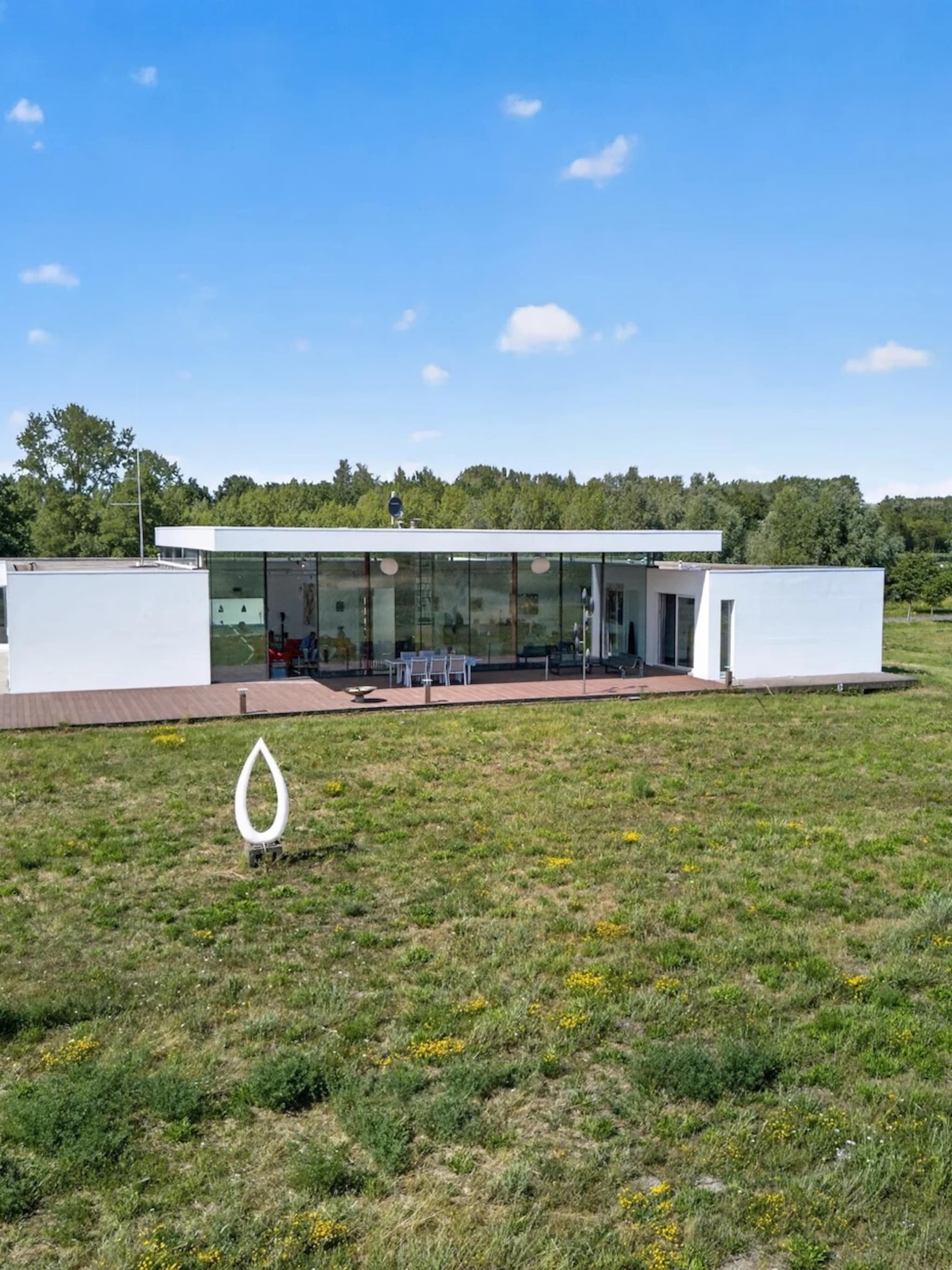 designvilla kleurrijke kunst nieuwe tonge