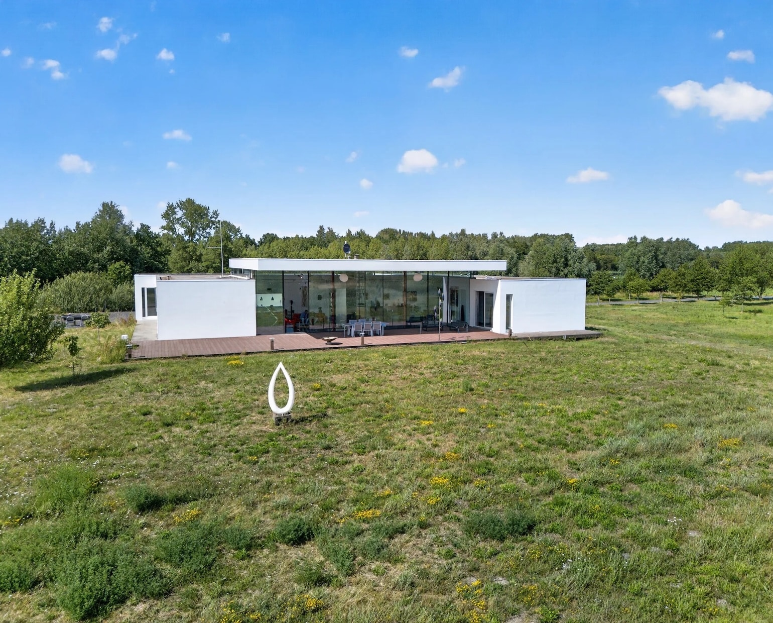 designvilla kleurrijke kunst nieuwe tonge