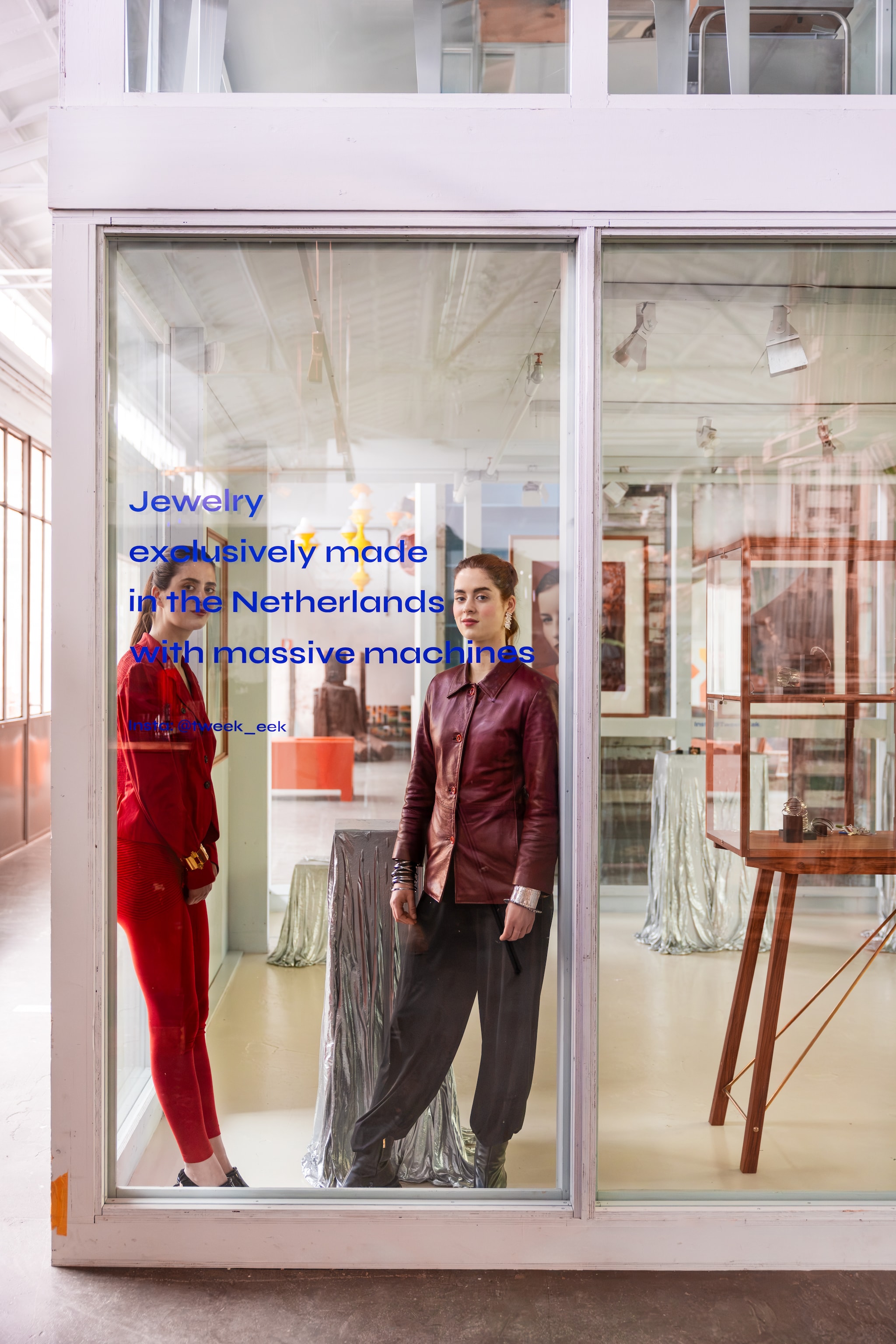 Het atelier van Tweek-Eek in Eindhoven. vtwonen 10-2026 | styling Djolien De Kreij | fotografie Dana van Leeuwen