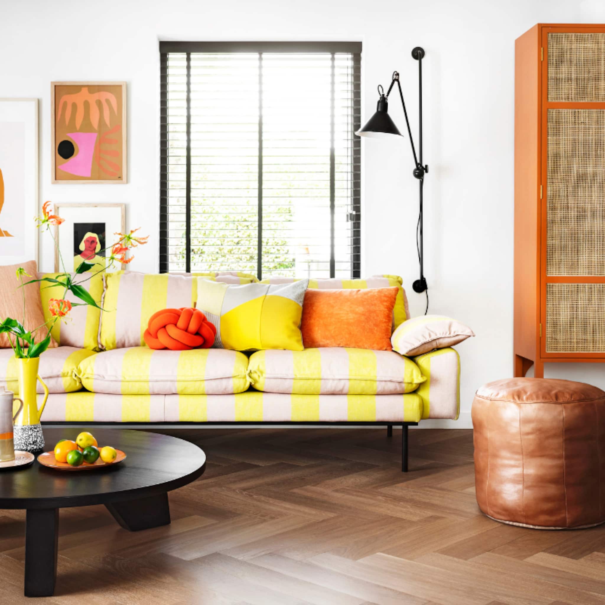 woonaccessoires meubels met strepen interieur