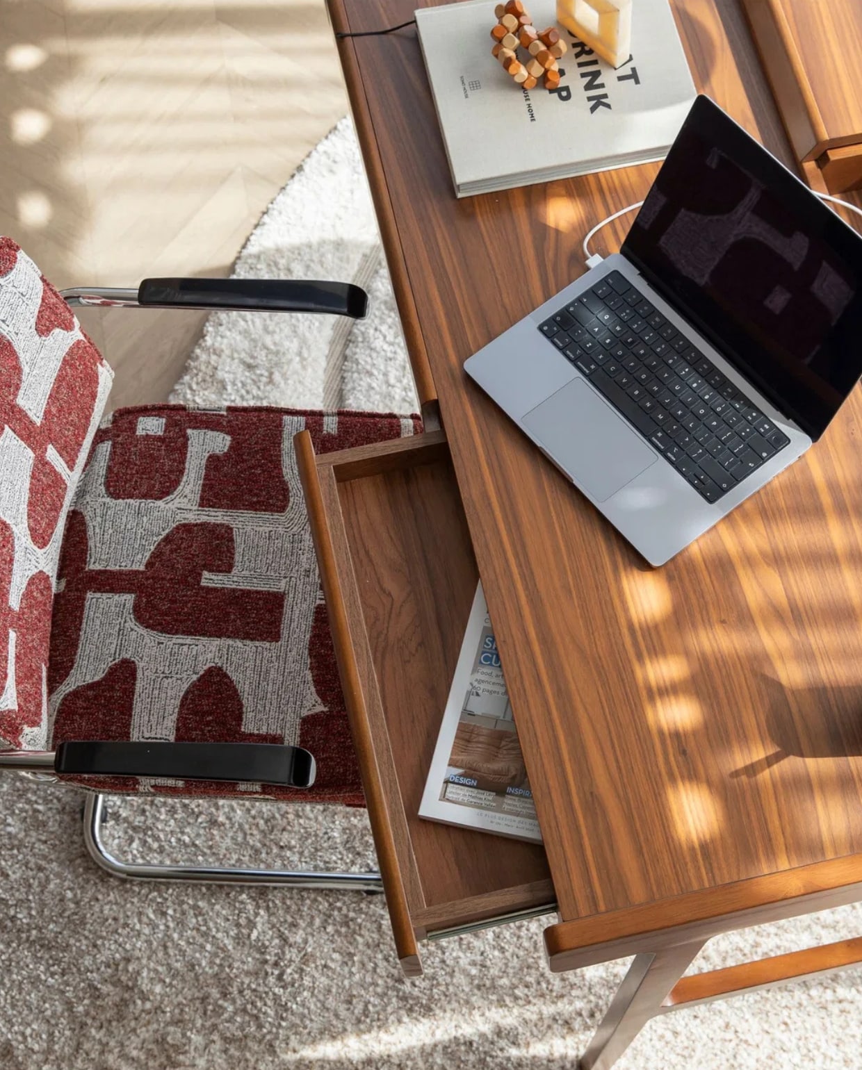 Kaat Bureau Walnootkleur - Bruin