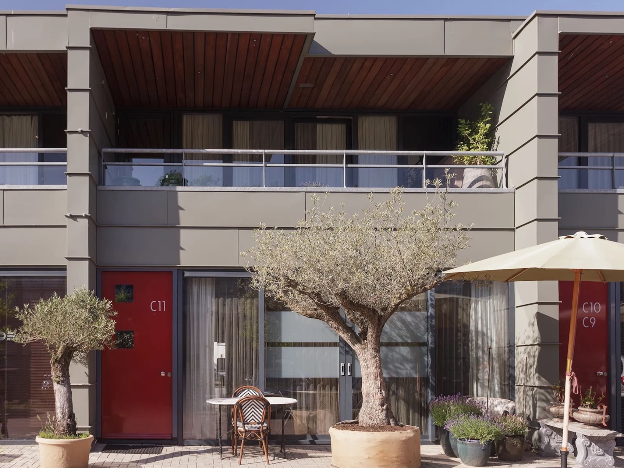 loftachtige woning dakterras yoga amsterdam