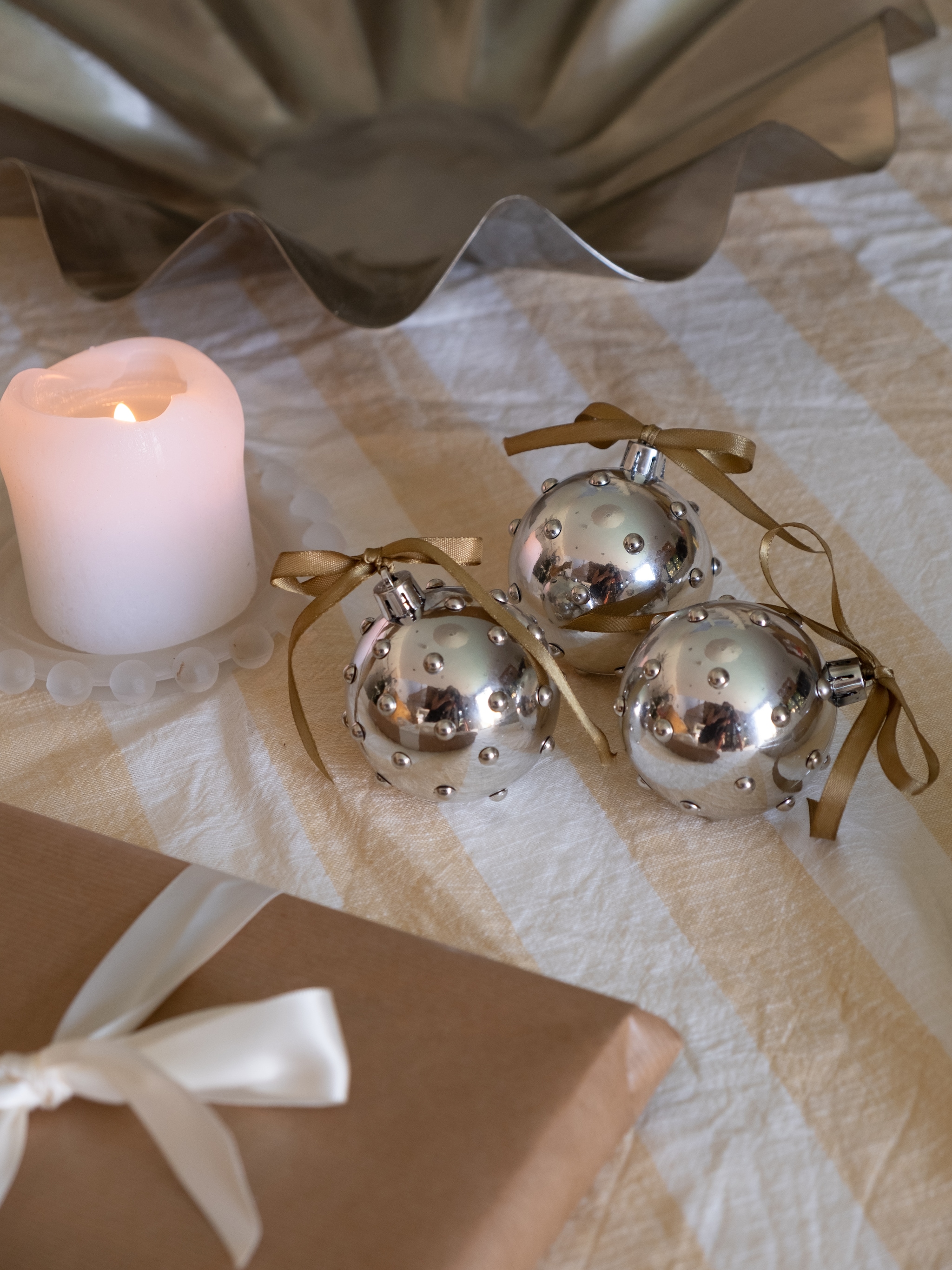 diy kerstballen met studs