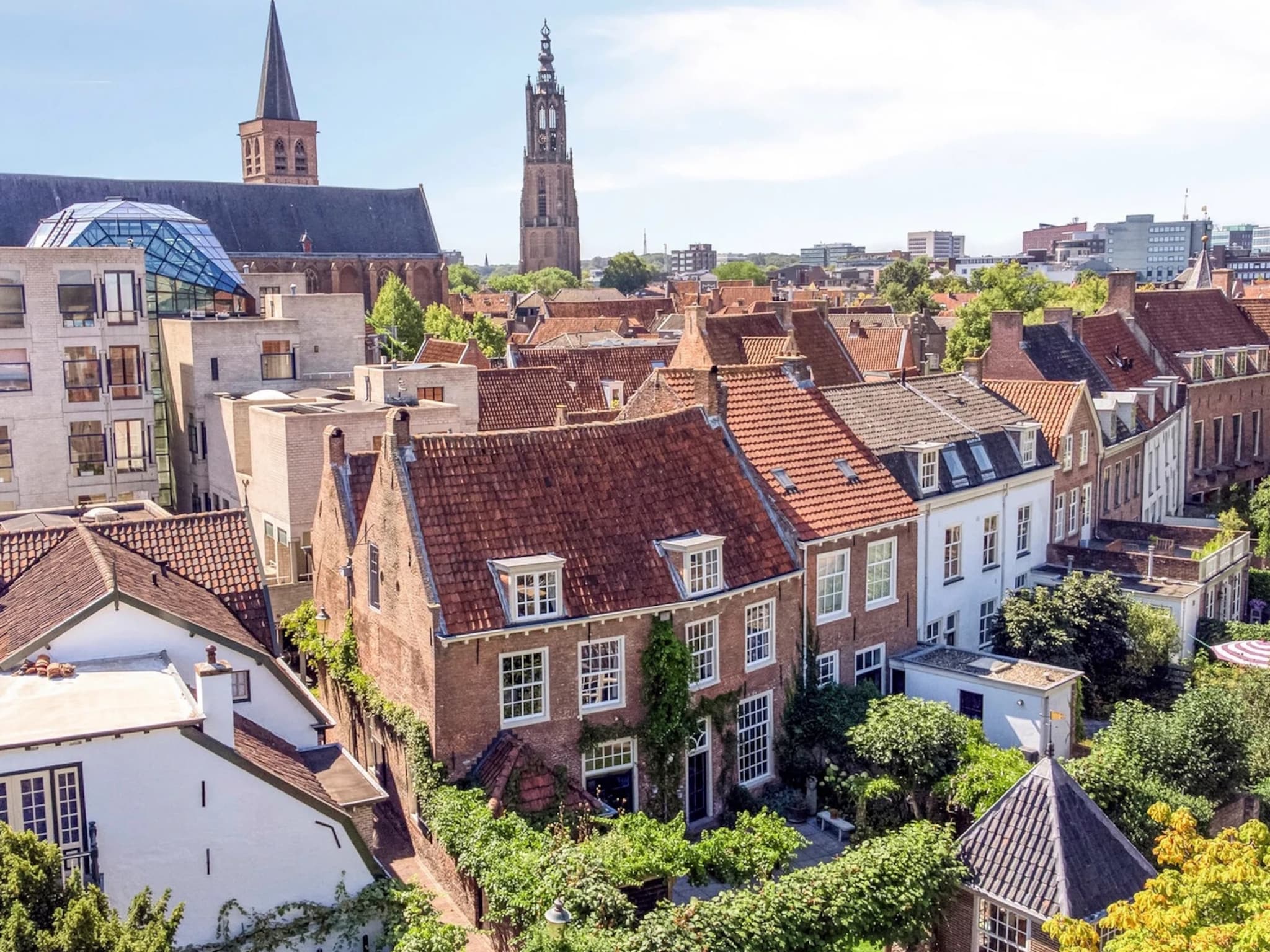 grachtenpand amersfoort eeuwenoude elementen theehuis