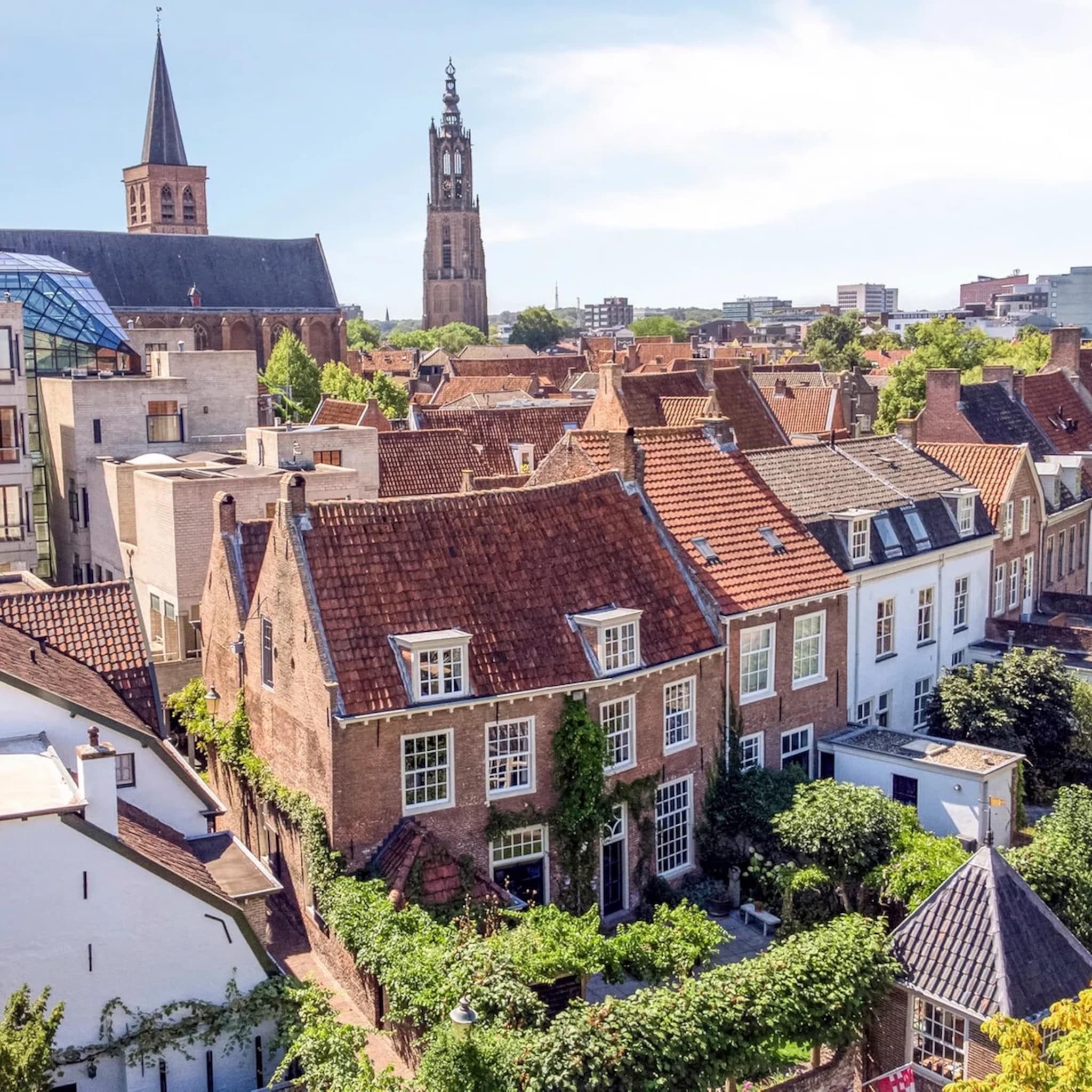 grachtenpand amersfoort eeuwenoude elementen theehuis