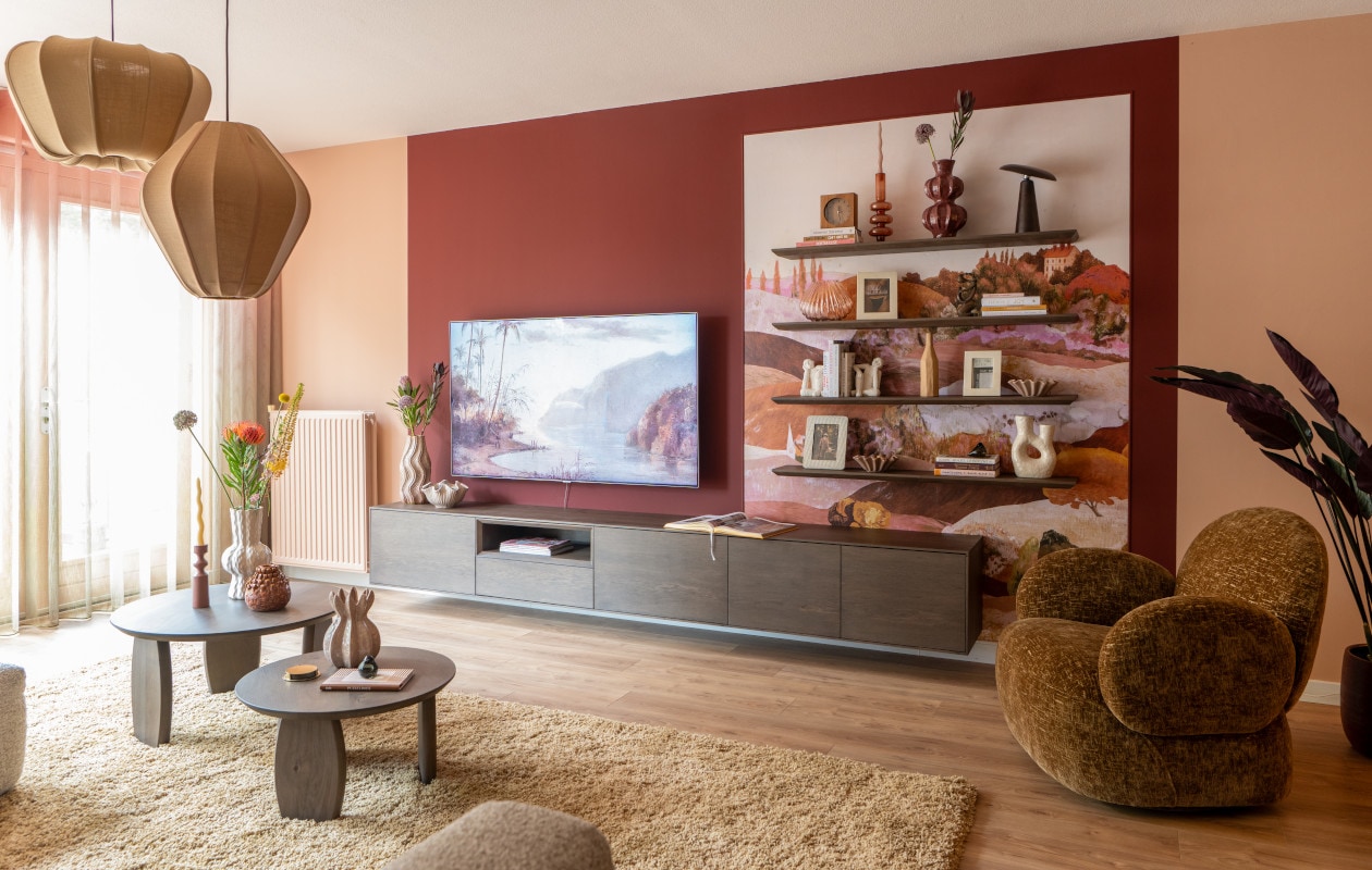 de tv wand als kleurrijke blikvanger