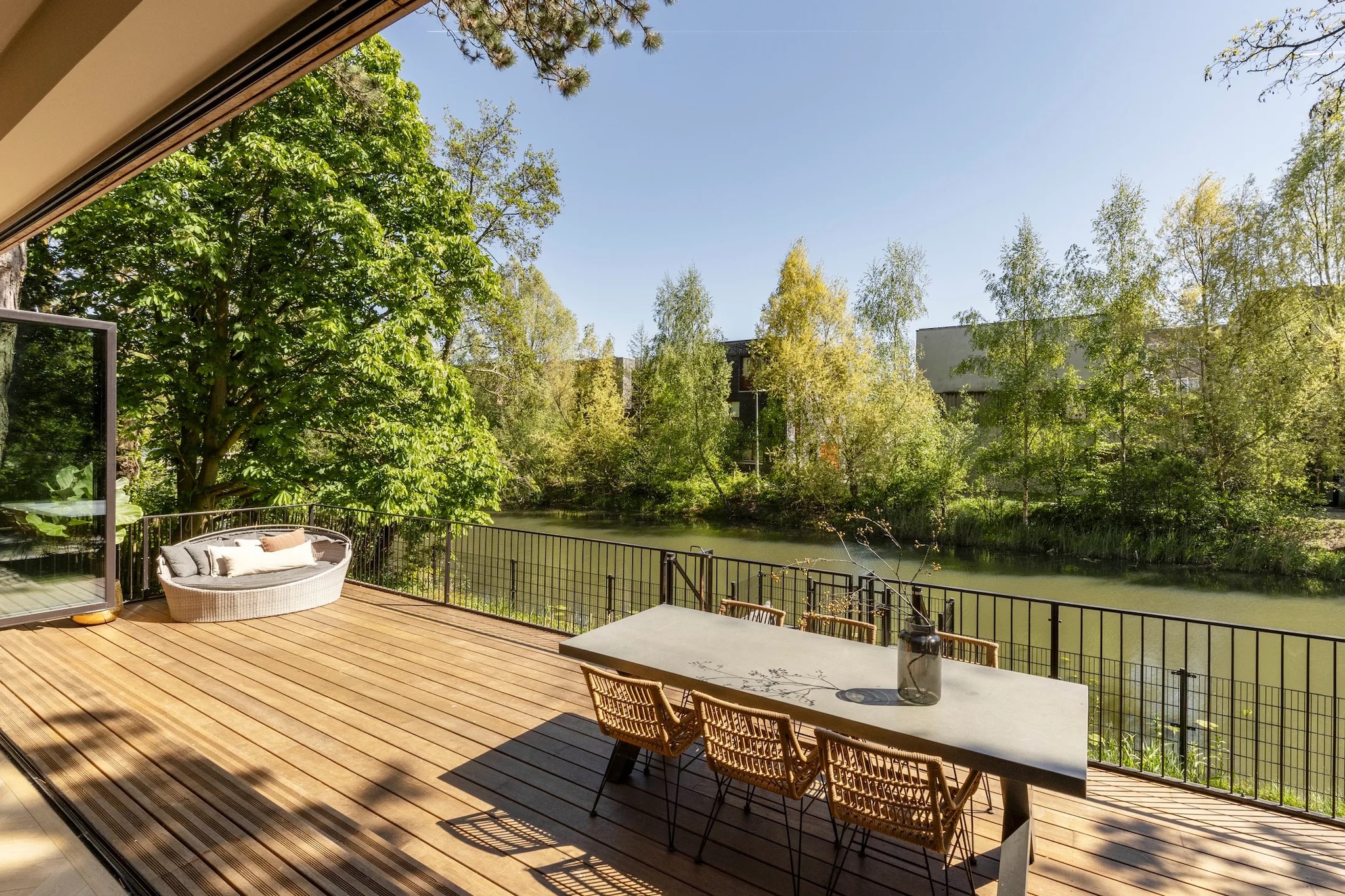 Funda - DSTRCT | Forbes Global Properties