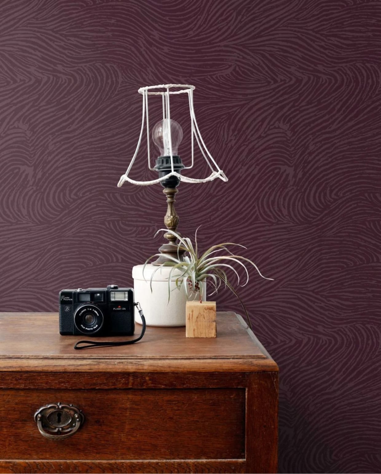 Behang 3d golvende lijnen aubergine paars - 53 cm x 10.05 m - 131367 ESTAHome