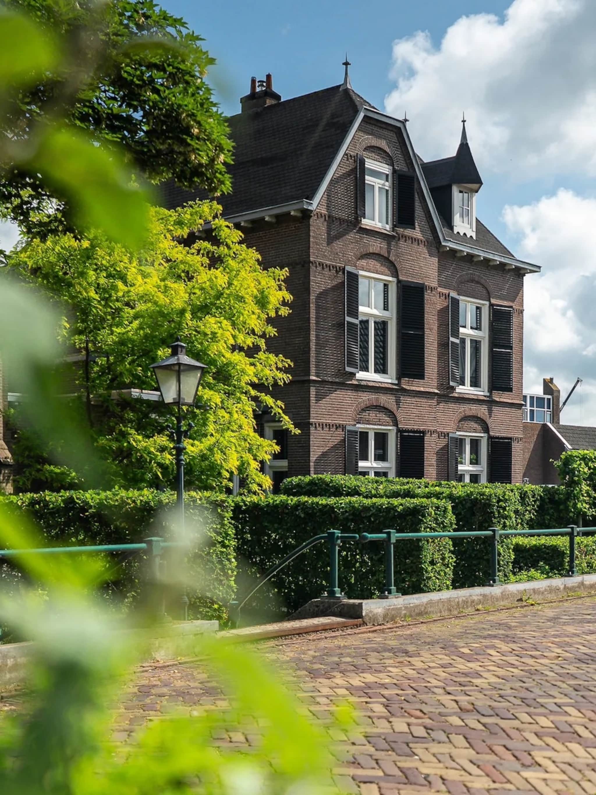 monumentale pastorie lemmer gallerywalls
