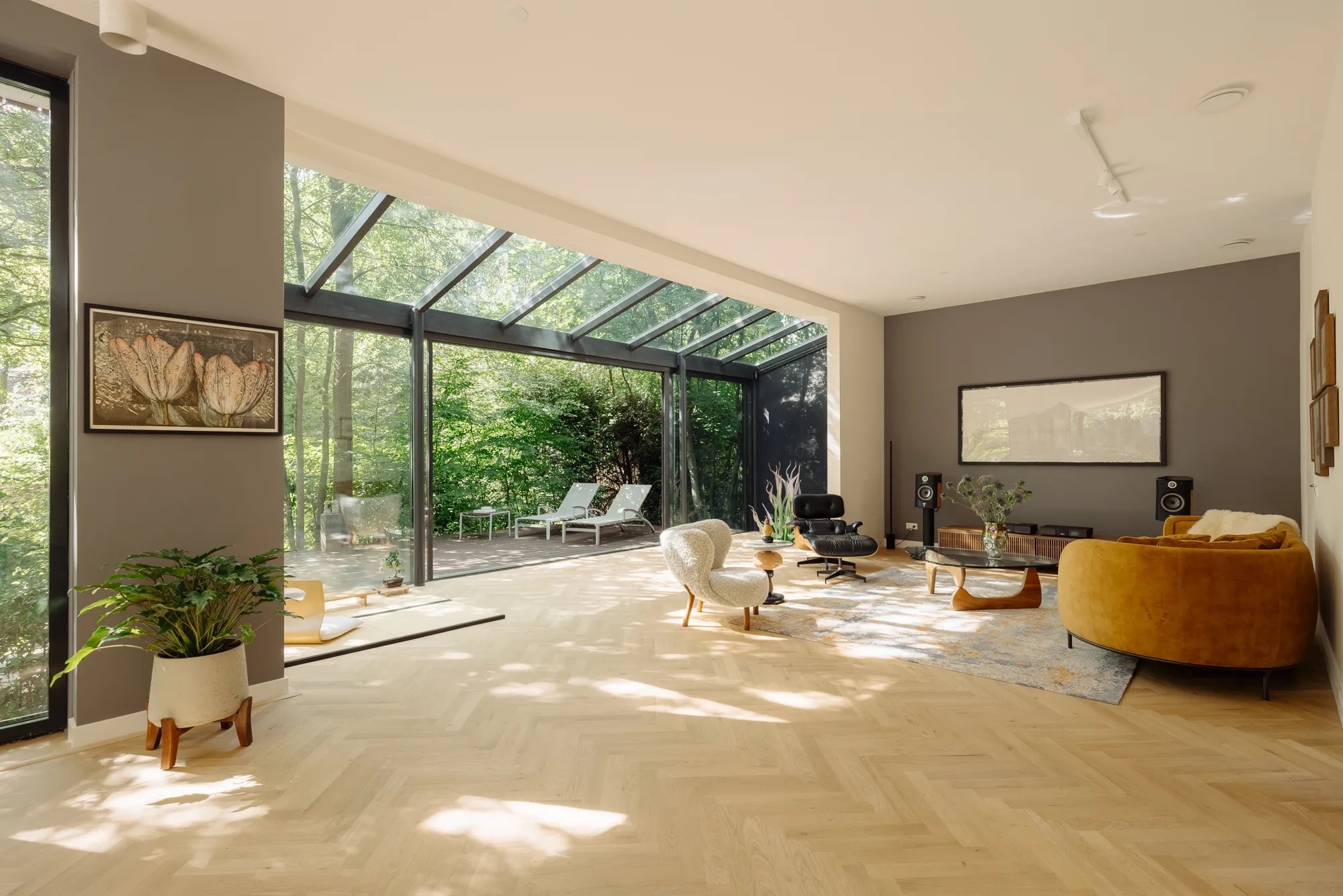 Funda - DSTRCT | Forbes Global Properties