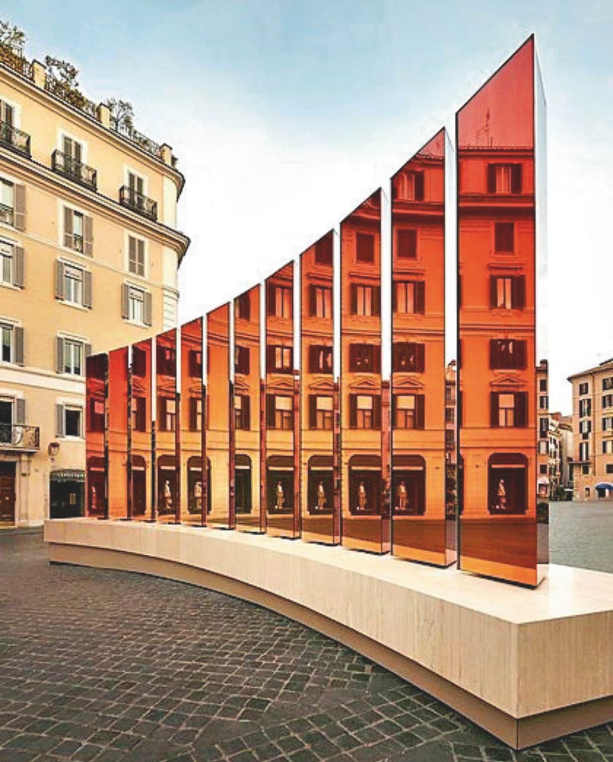 De spiegelende installatie Vista Aeterna voor Bulgari in Rome (2024).