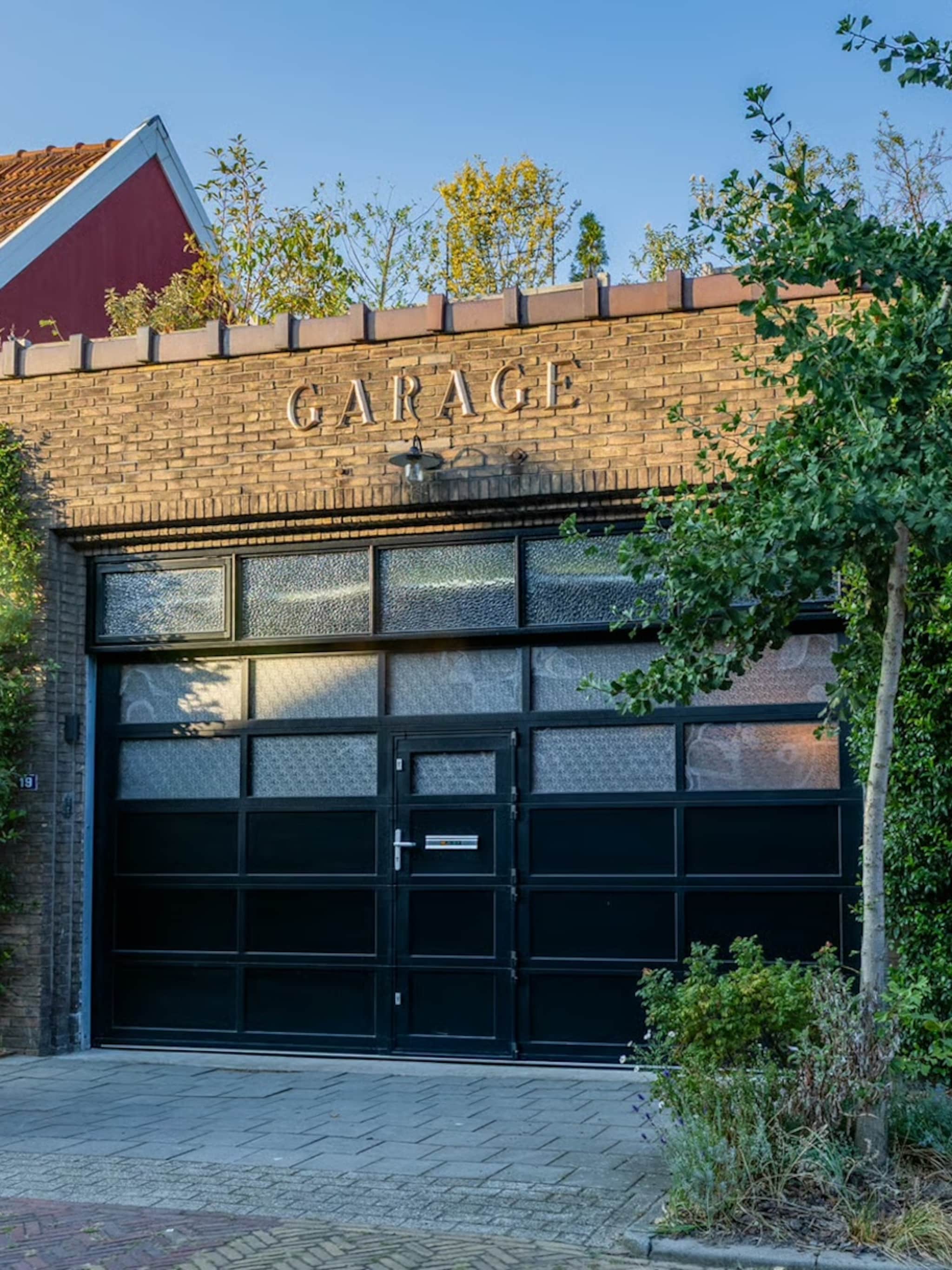 voormalige garage loft industrieel interieur zwolle